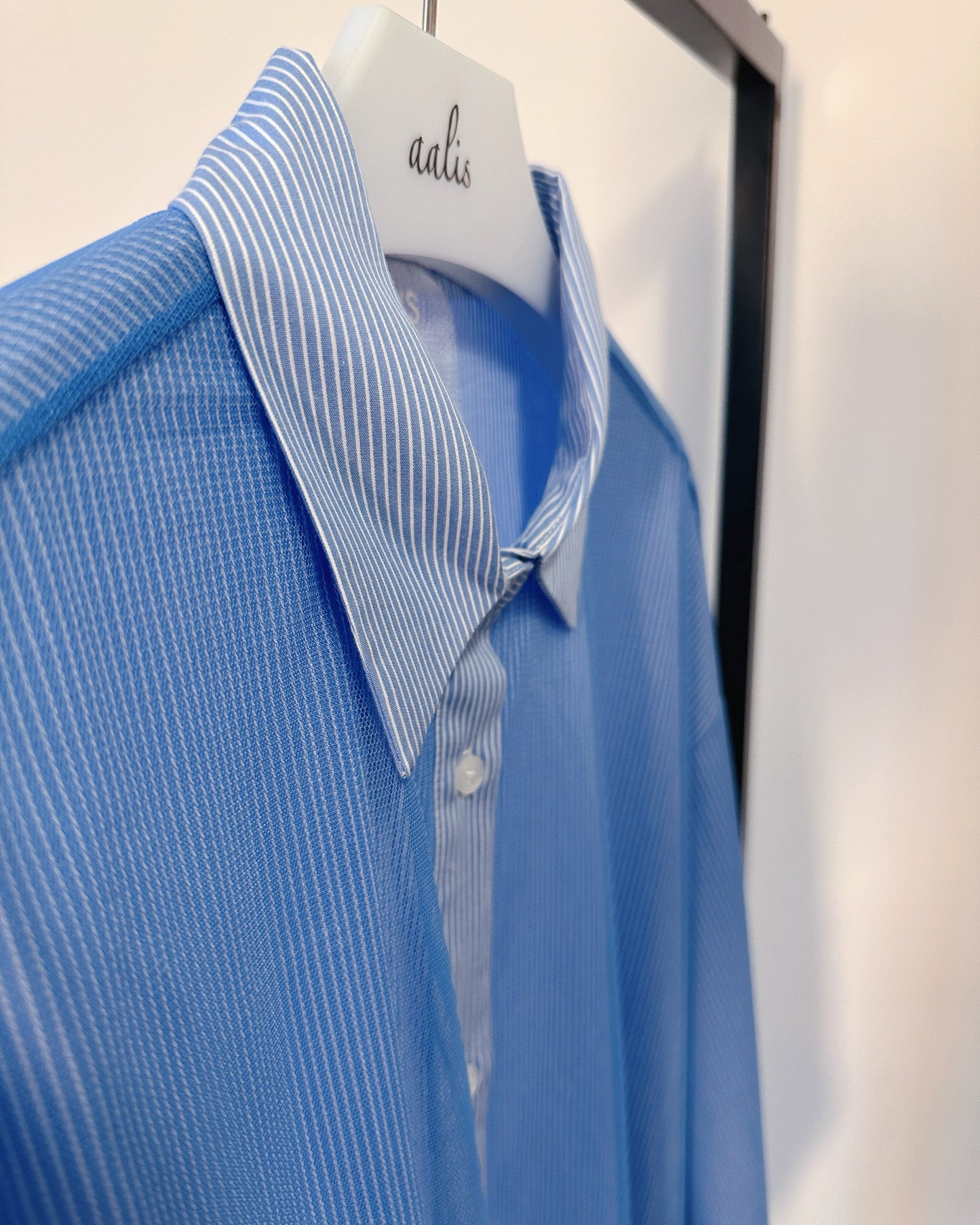 aalis BAYLA mesh overlay shirt (Light Blue)