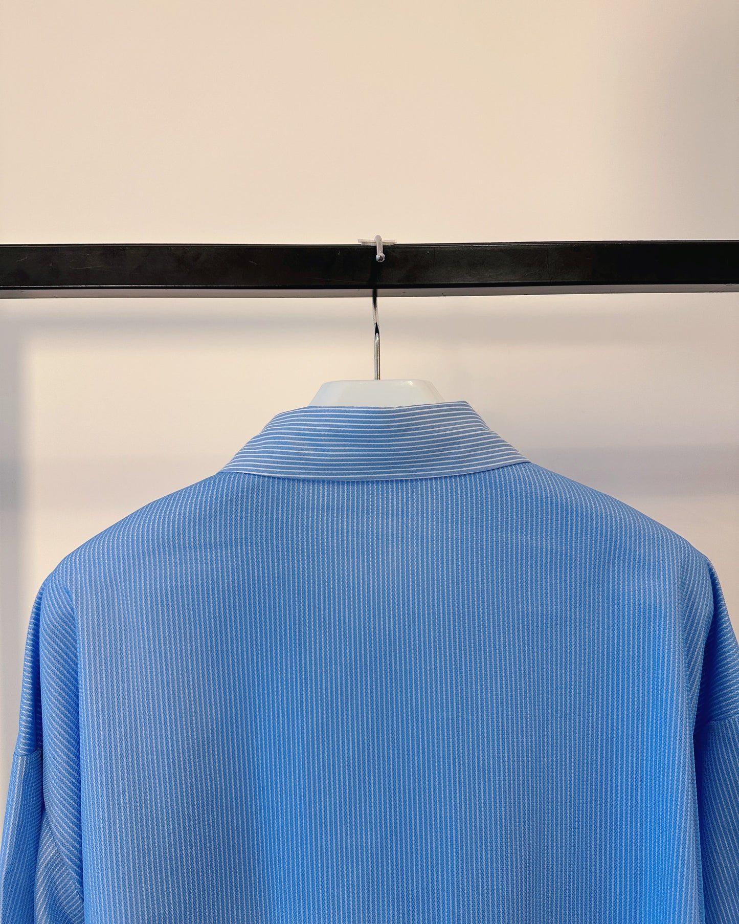 aalis BAYLA mesh overlay shirt (Light Blue)