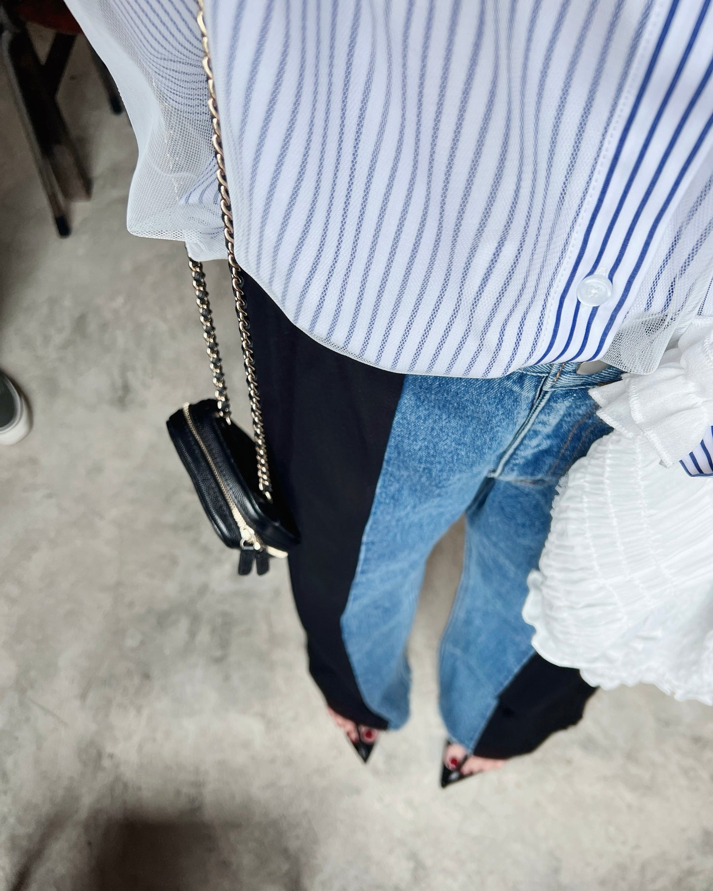 (Pre-order) aalis BAYLA mesh overlay shirt (White)