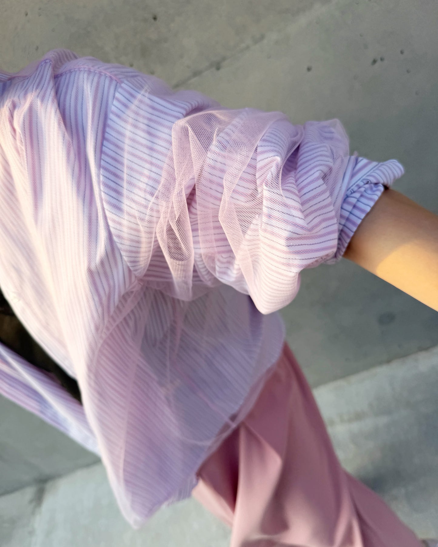 (Pre-order) aalis BAYLA FW26 mesh overlay shirt (Pink)