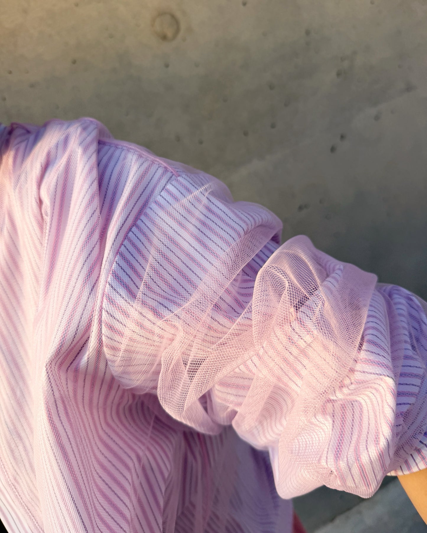 (Pre-order) aalis BAYLA FW26 mesh overlay shirt (Pink)