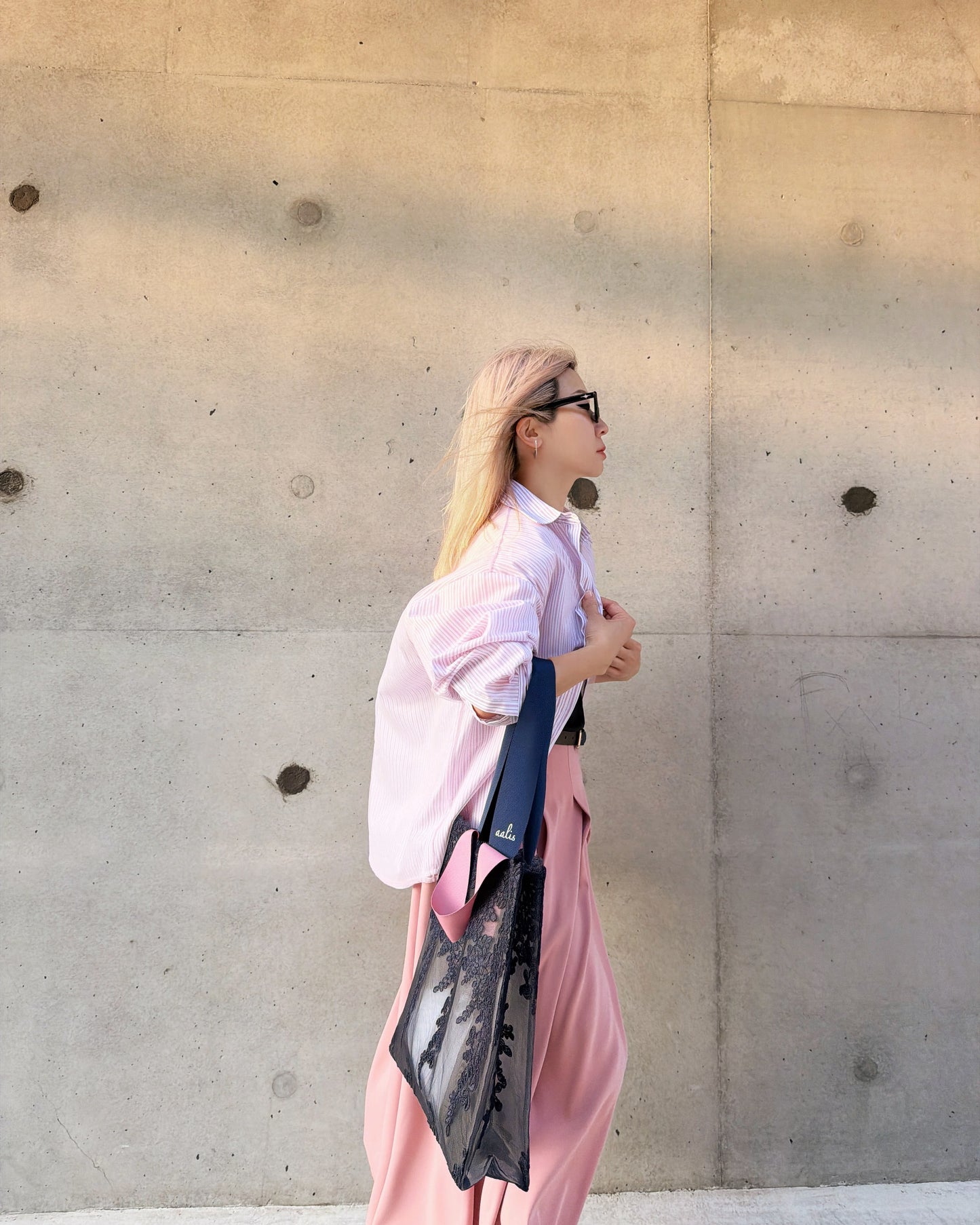 (Pre-order) aalis BAYLA FW26 mesh overlay shirt (Pink)