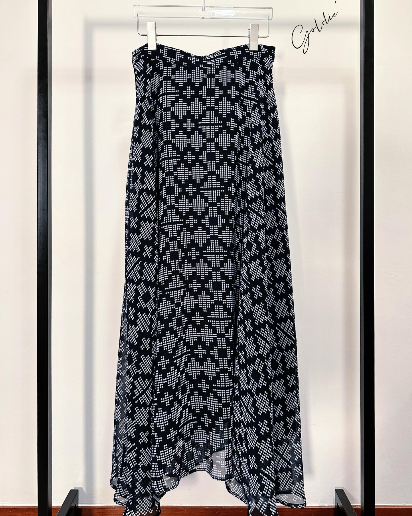aalis GOLDIE chiffon maxi skirt (Black Dot)