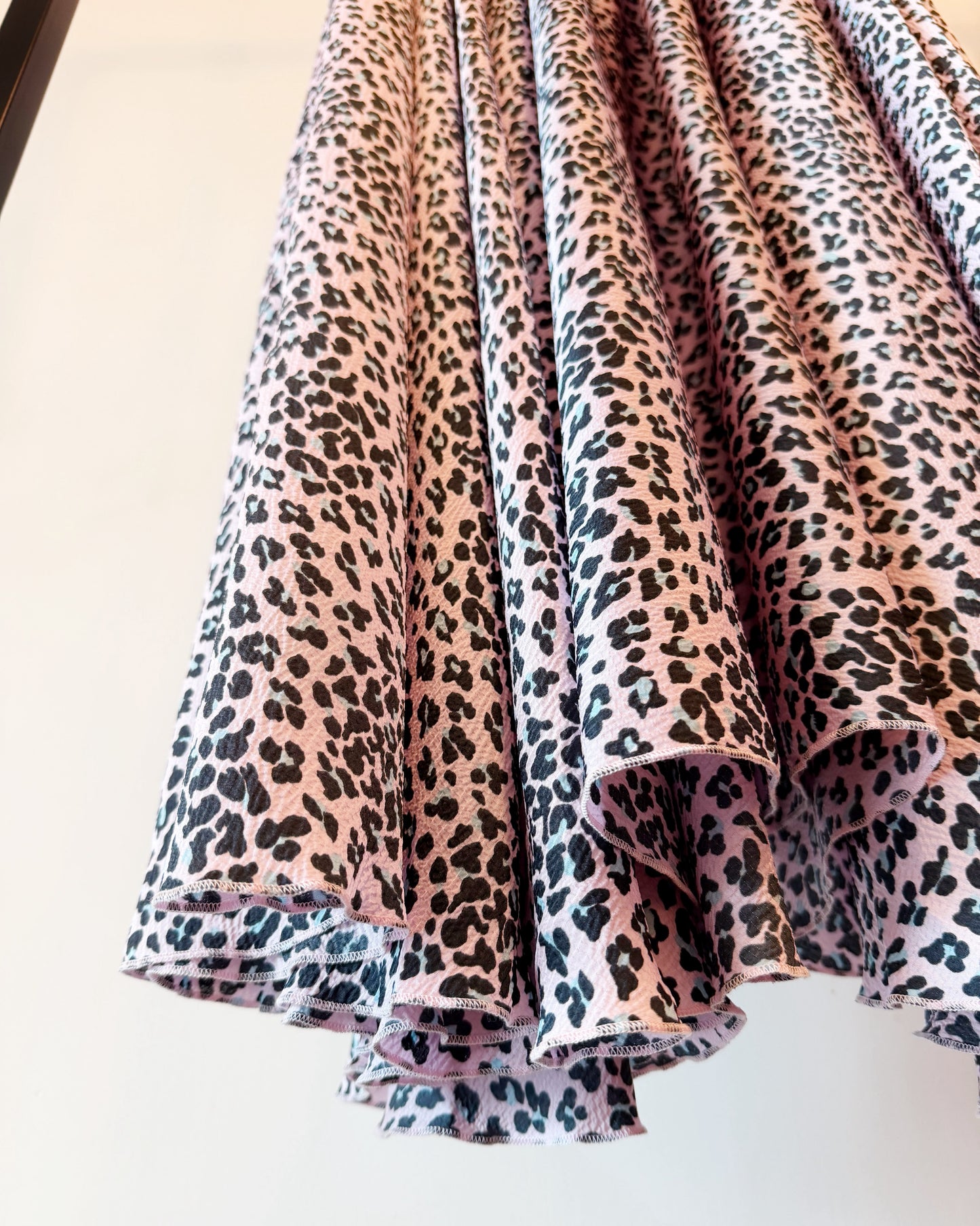 aalis HOLLIS chiffon skirt (Leo Print)