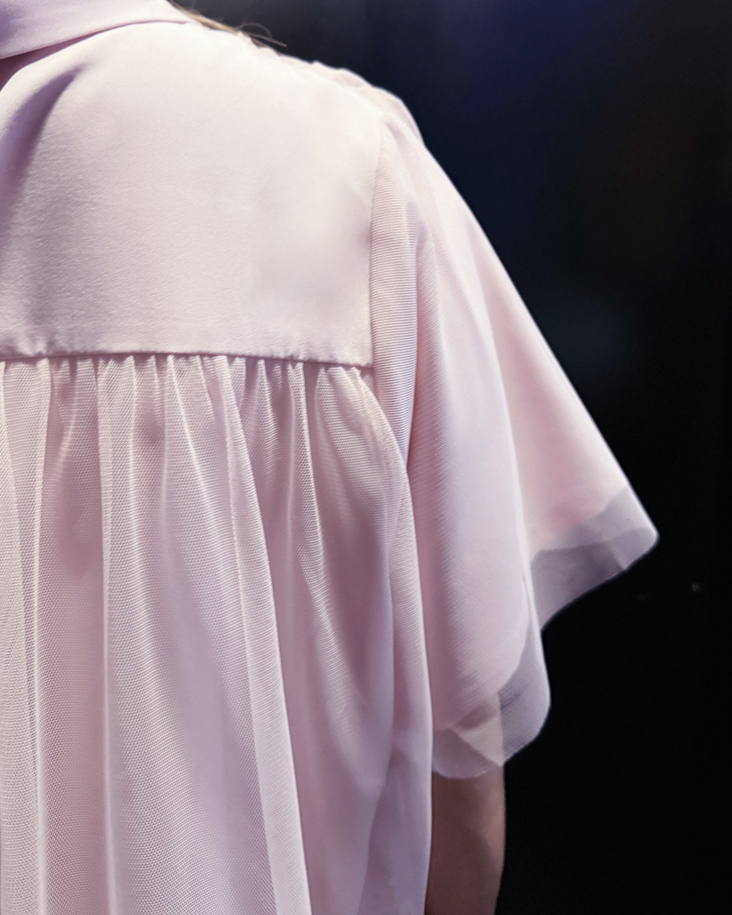 aalis SATH mesh overlay s/s shirt (Light Pink)