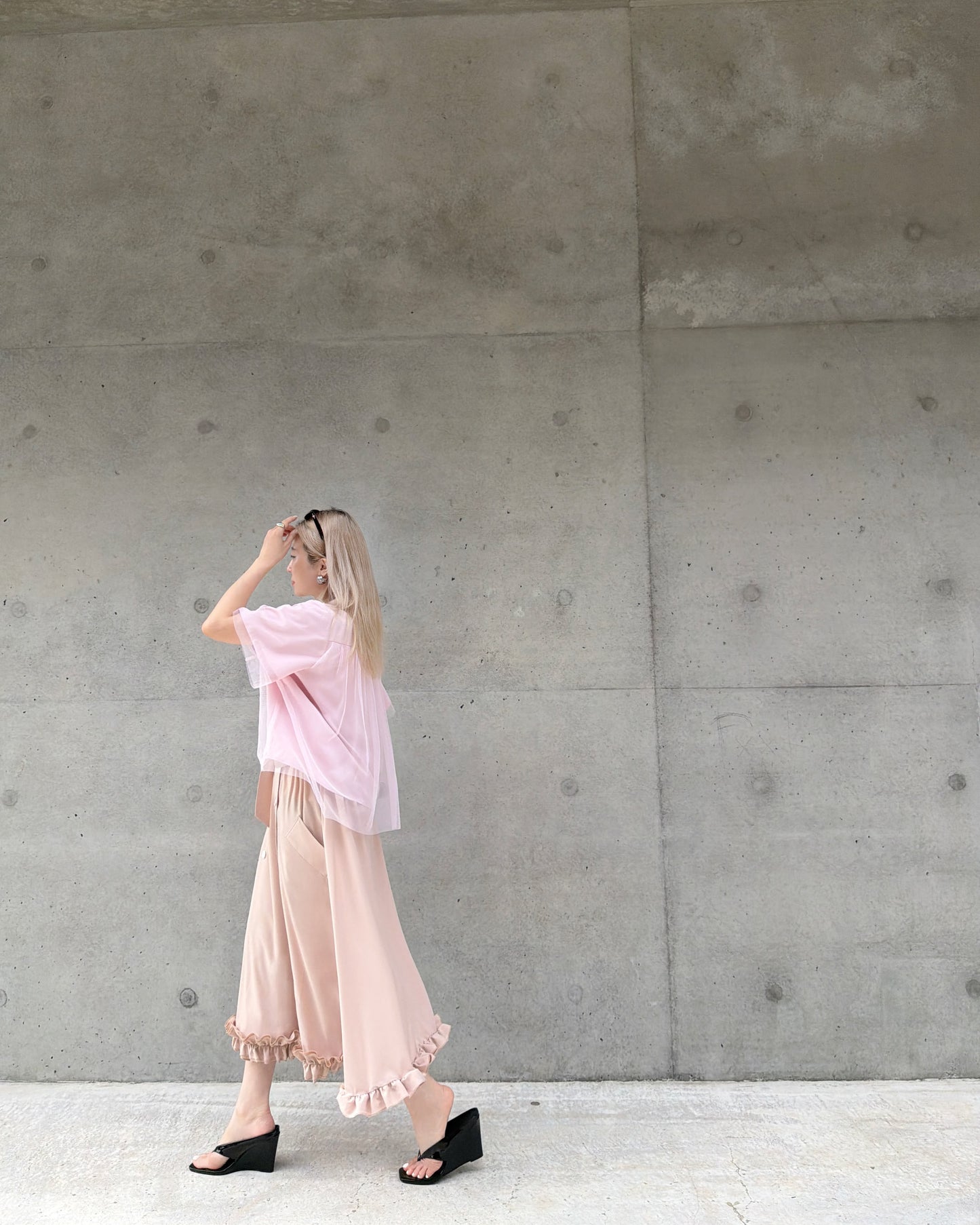 aalis SATH mesh overlay s/s shirt (Light Pink)