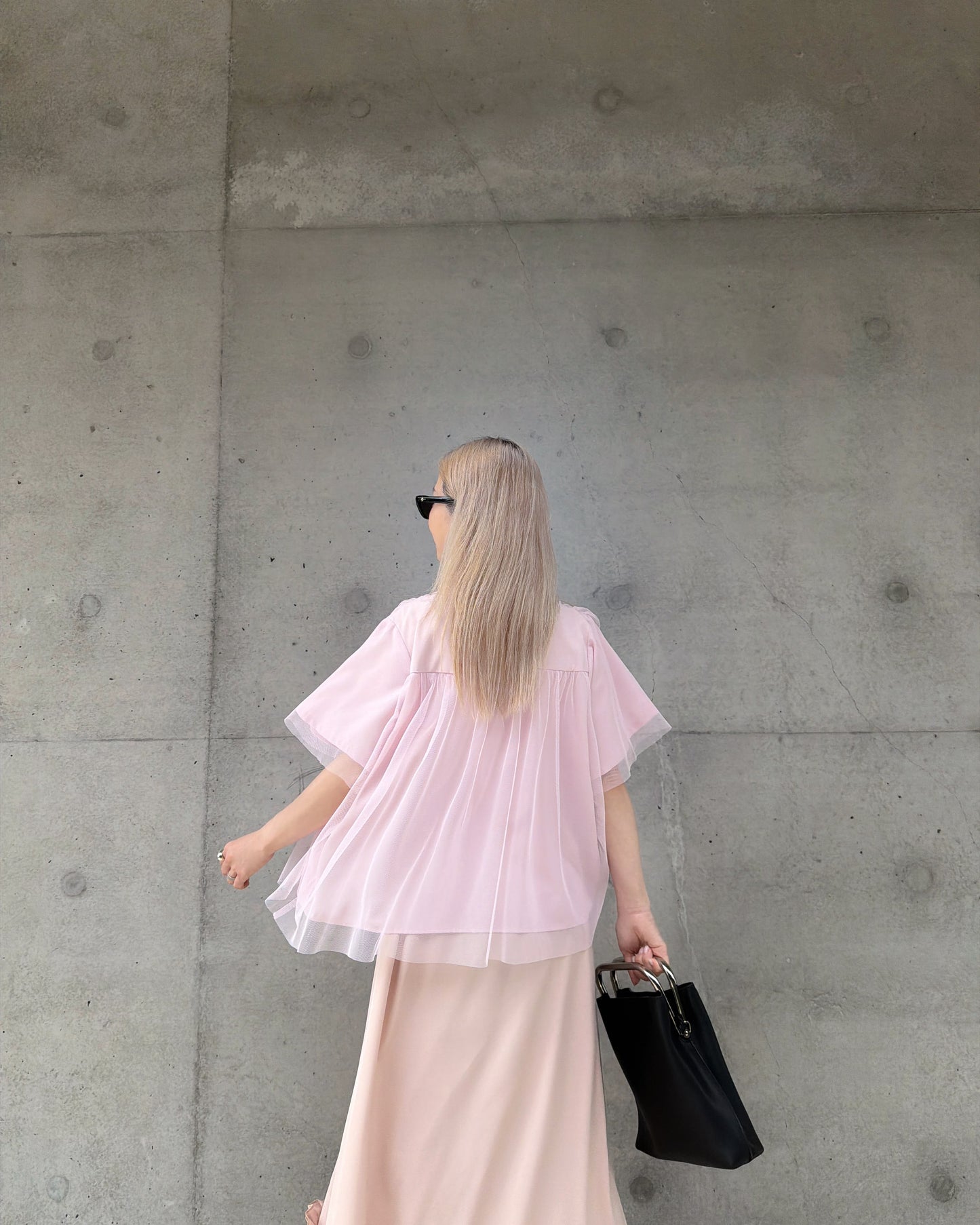 aalis SATH mesh overlay s/s shirt (Light Pink)