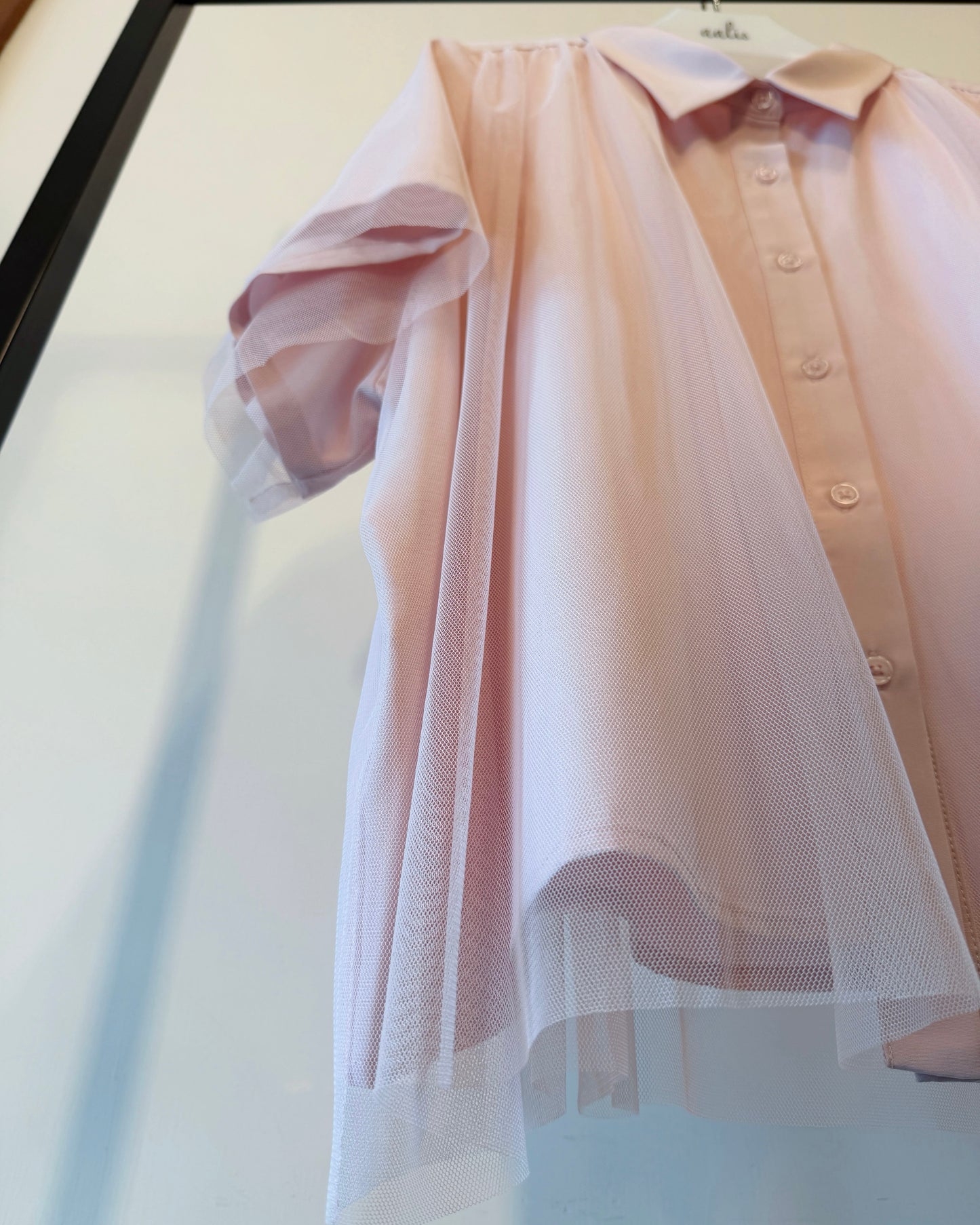 aalis SATH mesh overlay s/s shirt (Light Pink)