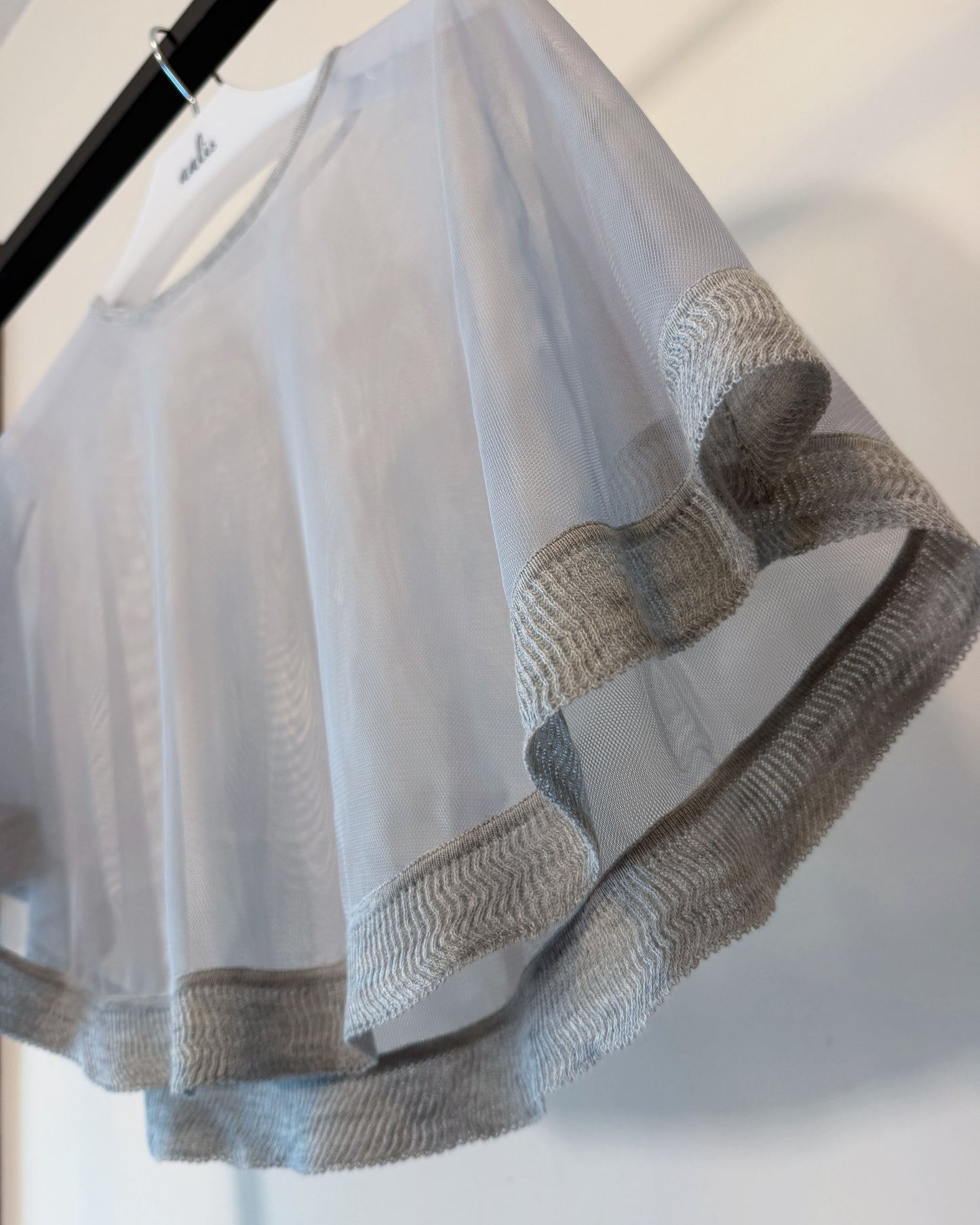 aalis CARPI mesh cape with knitted ruffle trim (Heather Grey)