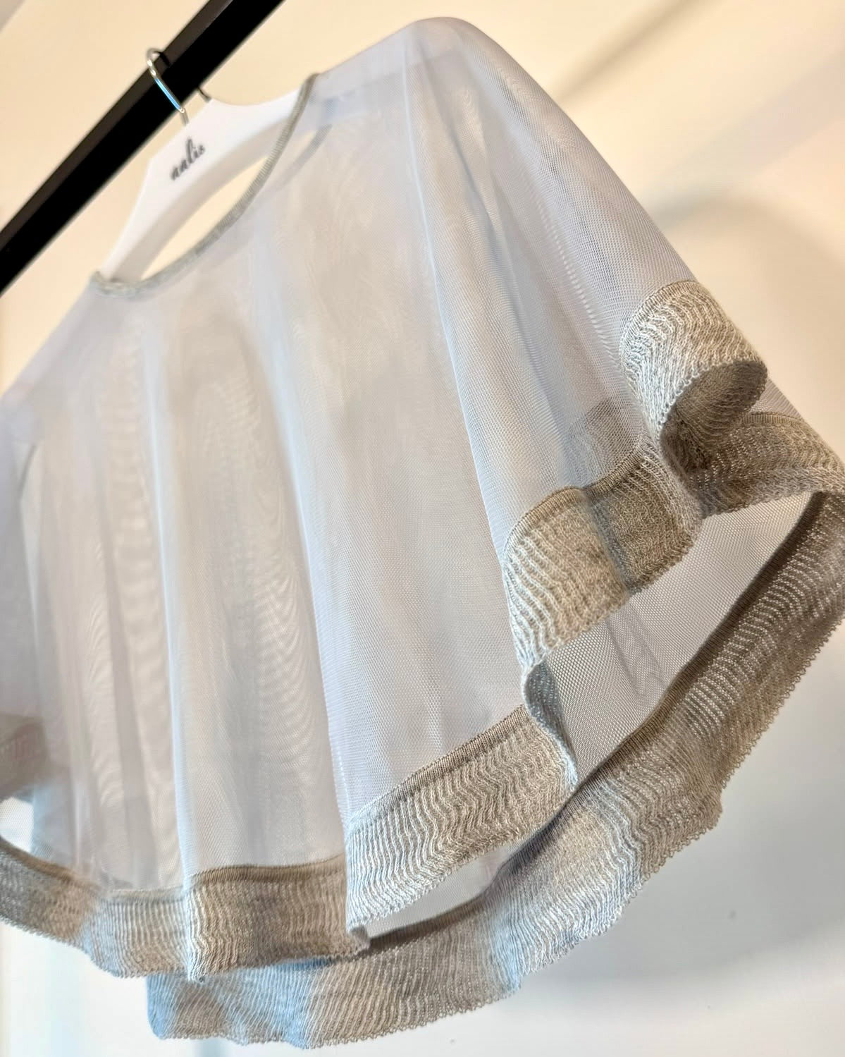 aalis CARPI mesh cape with knitted ruffle trim (Heather Grey)