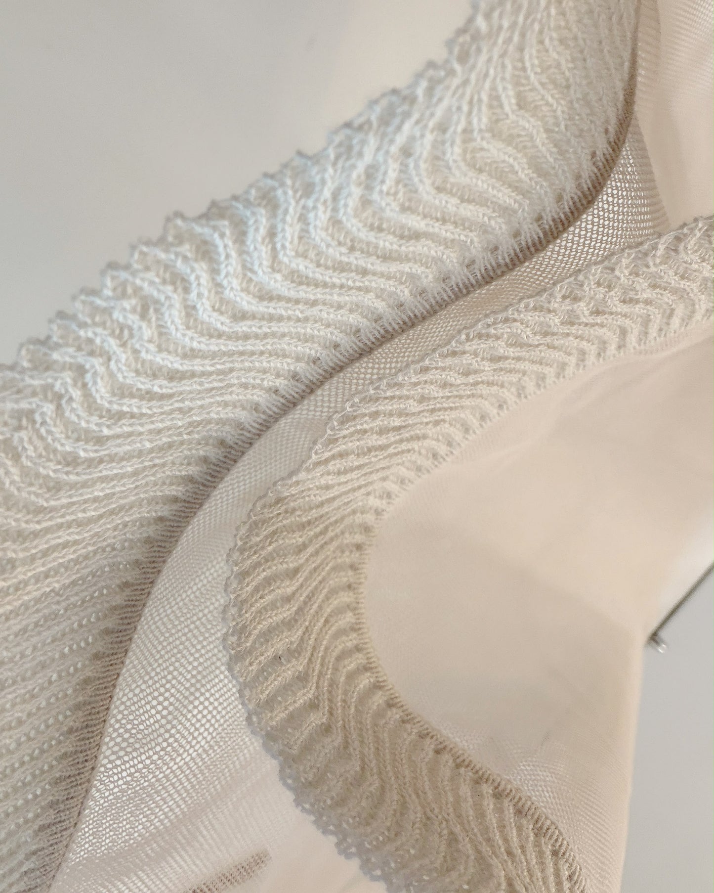 aalis CARPI mesh cape with knitted ruffle trim (Nude)
