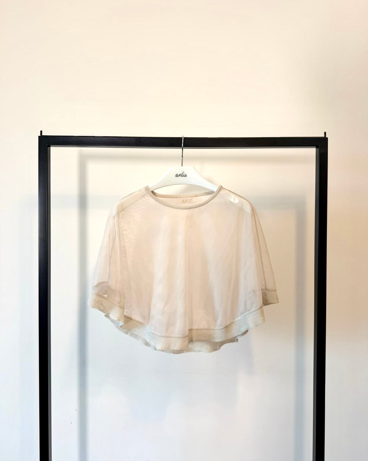aalis CARPI mesh cape with knitted ruffle trim (Nude)