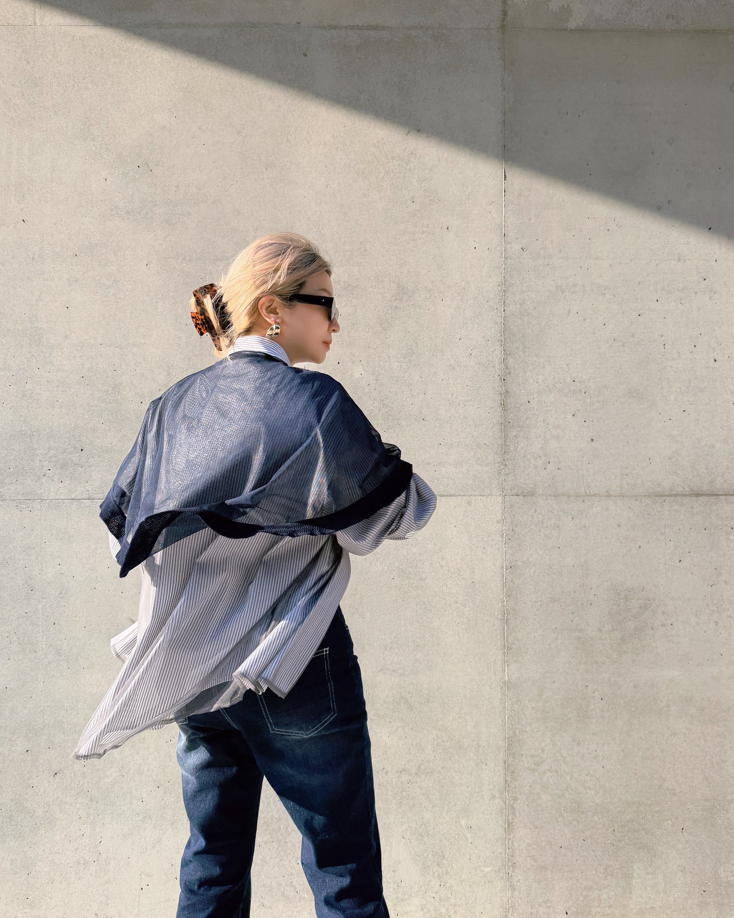 aalis CARPI mesh cape with knitted ruffle trim (Navy)