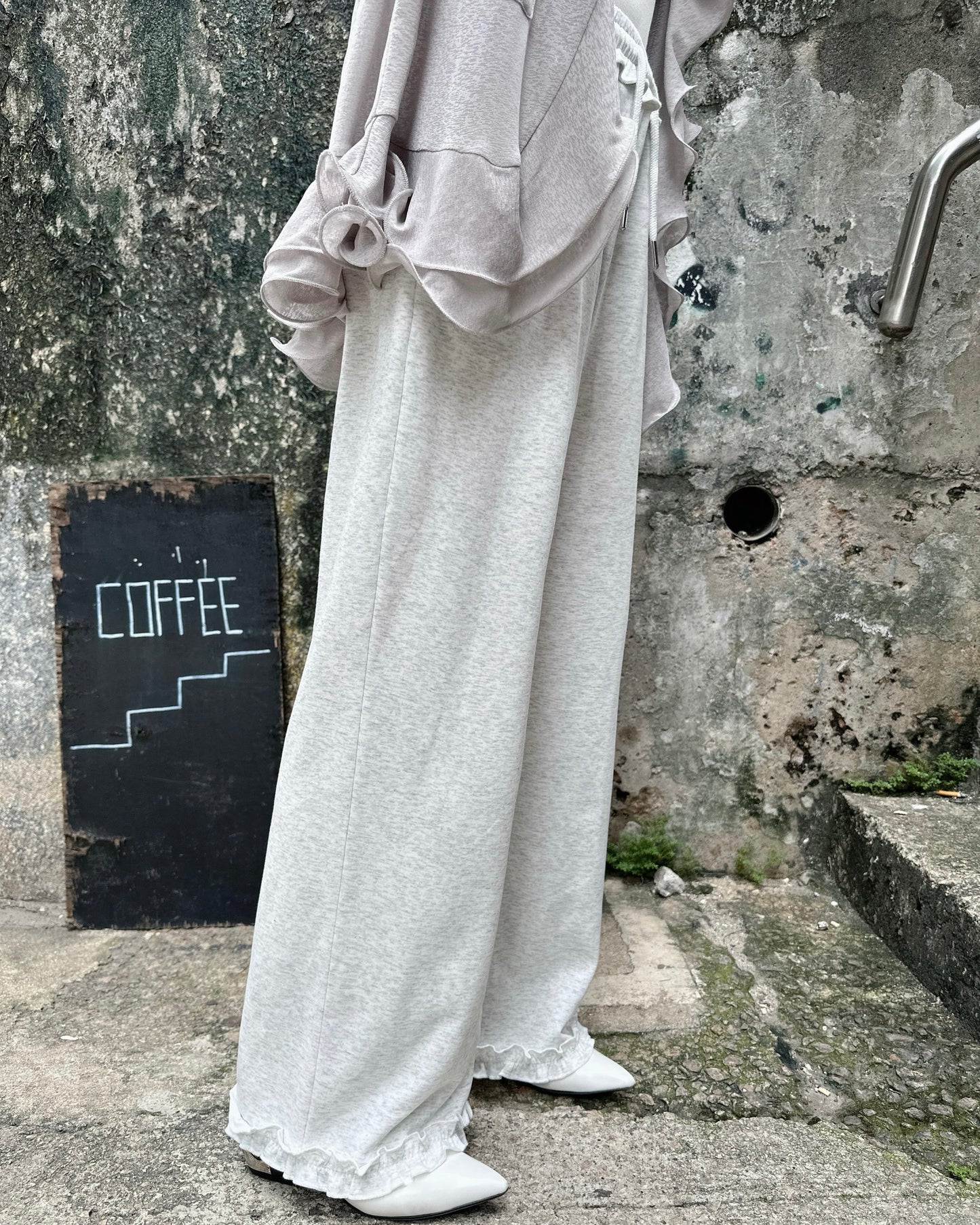 aalis LILIA TWO ruffle hem track pants (Heather Grey)