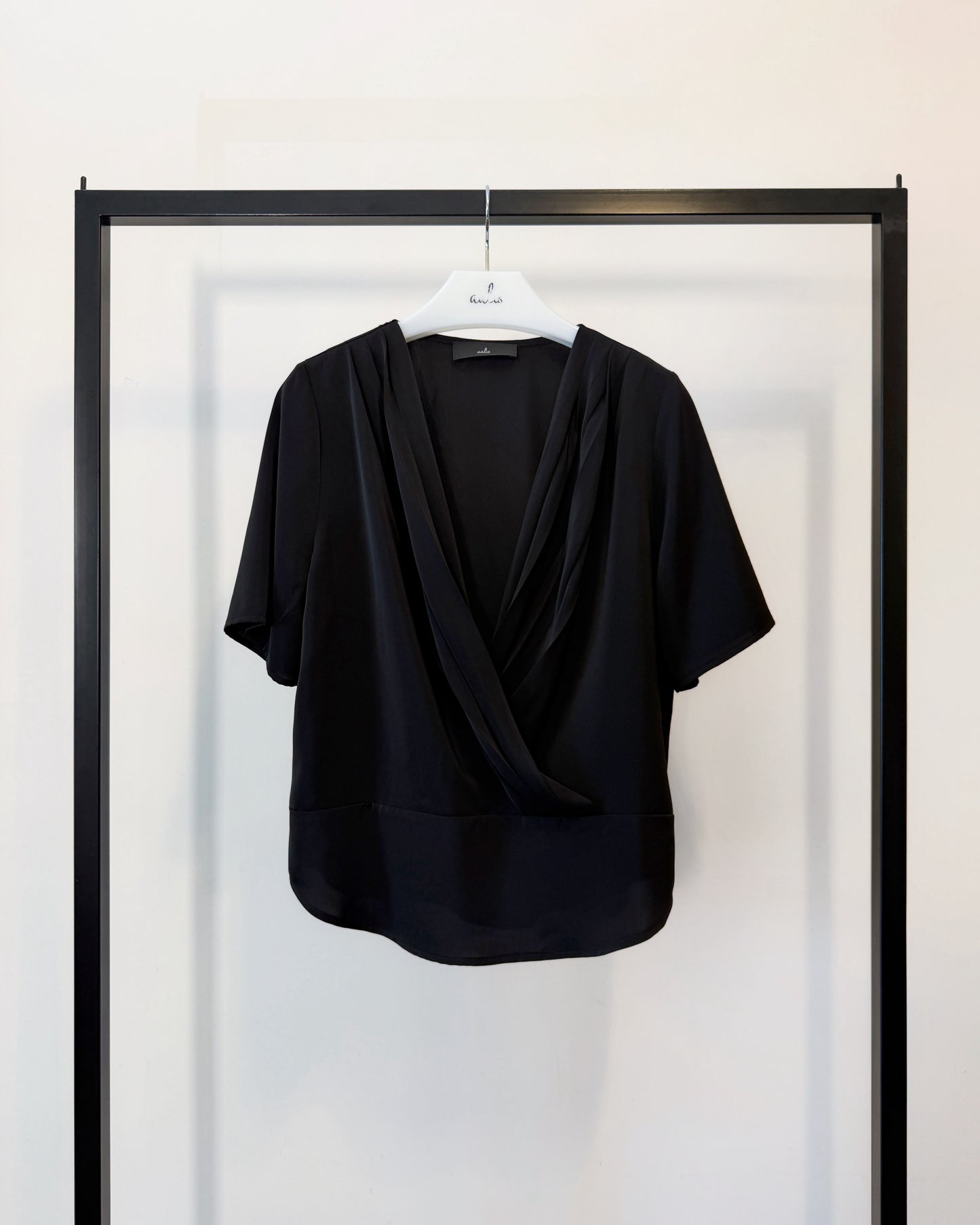 aalis PIPPI deep v short sleeves vintage top (Black)