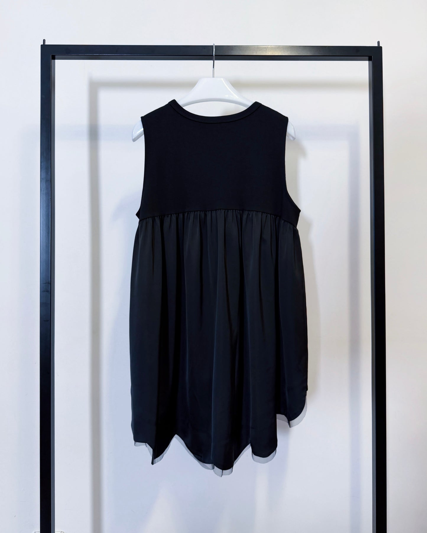 aalis NIEL scallop edge top (Black)