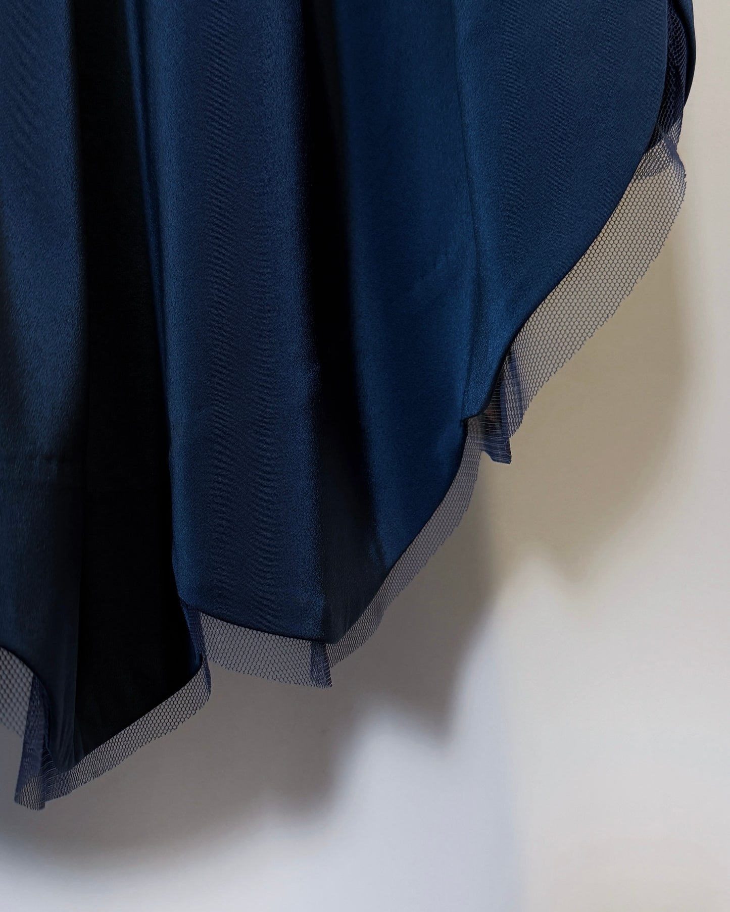 aalis NIEL scallop edge top (Grey Blue)