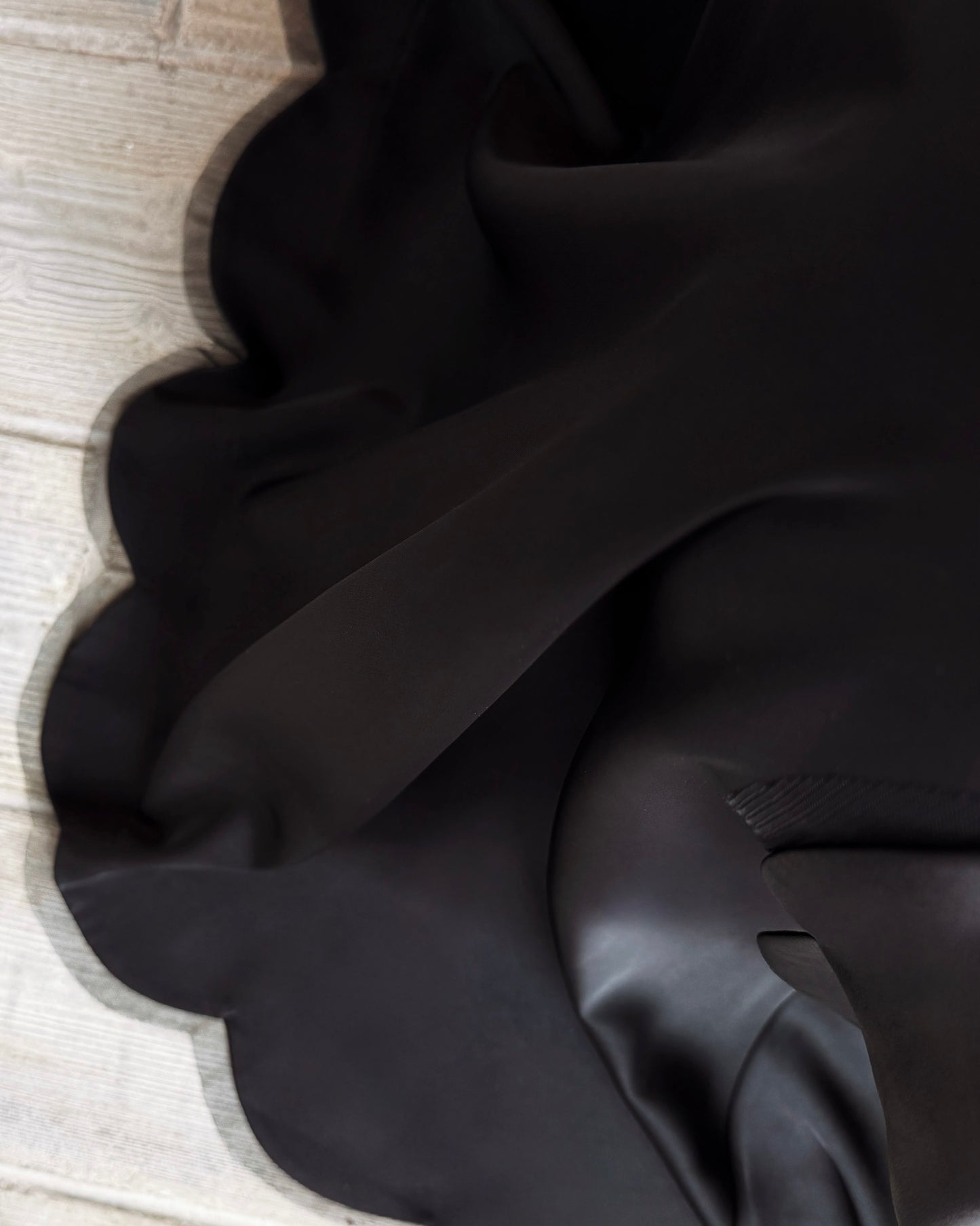 aalis NIELLA scallop edge skirt (Black)