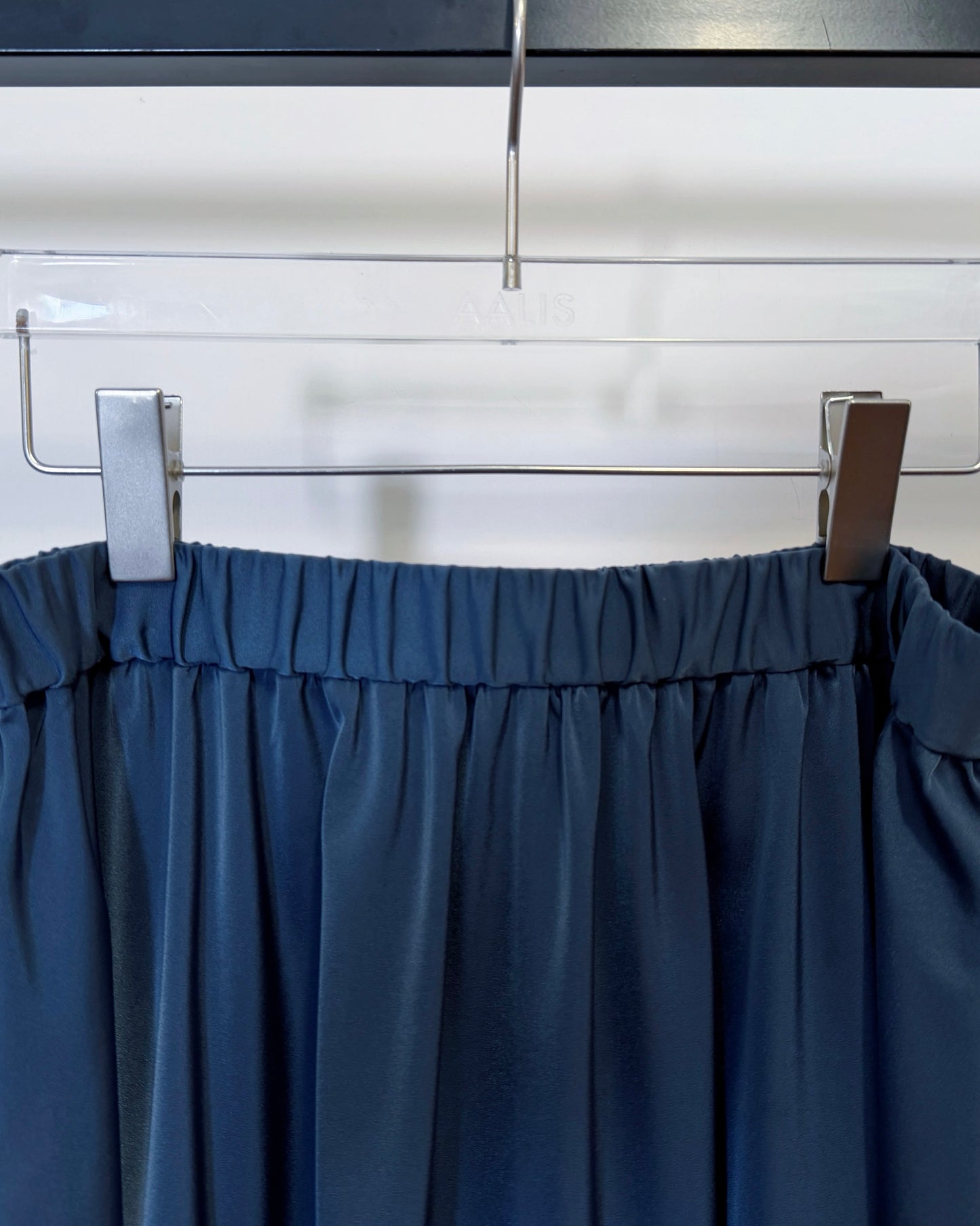 aalis NIELLA scallop edge skirt (Grey Blue)