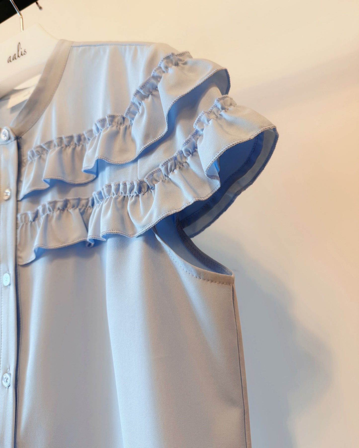 aalis CARLOTTA two ruffles shirt (Blue)