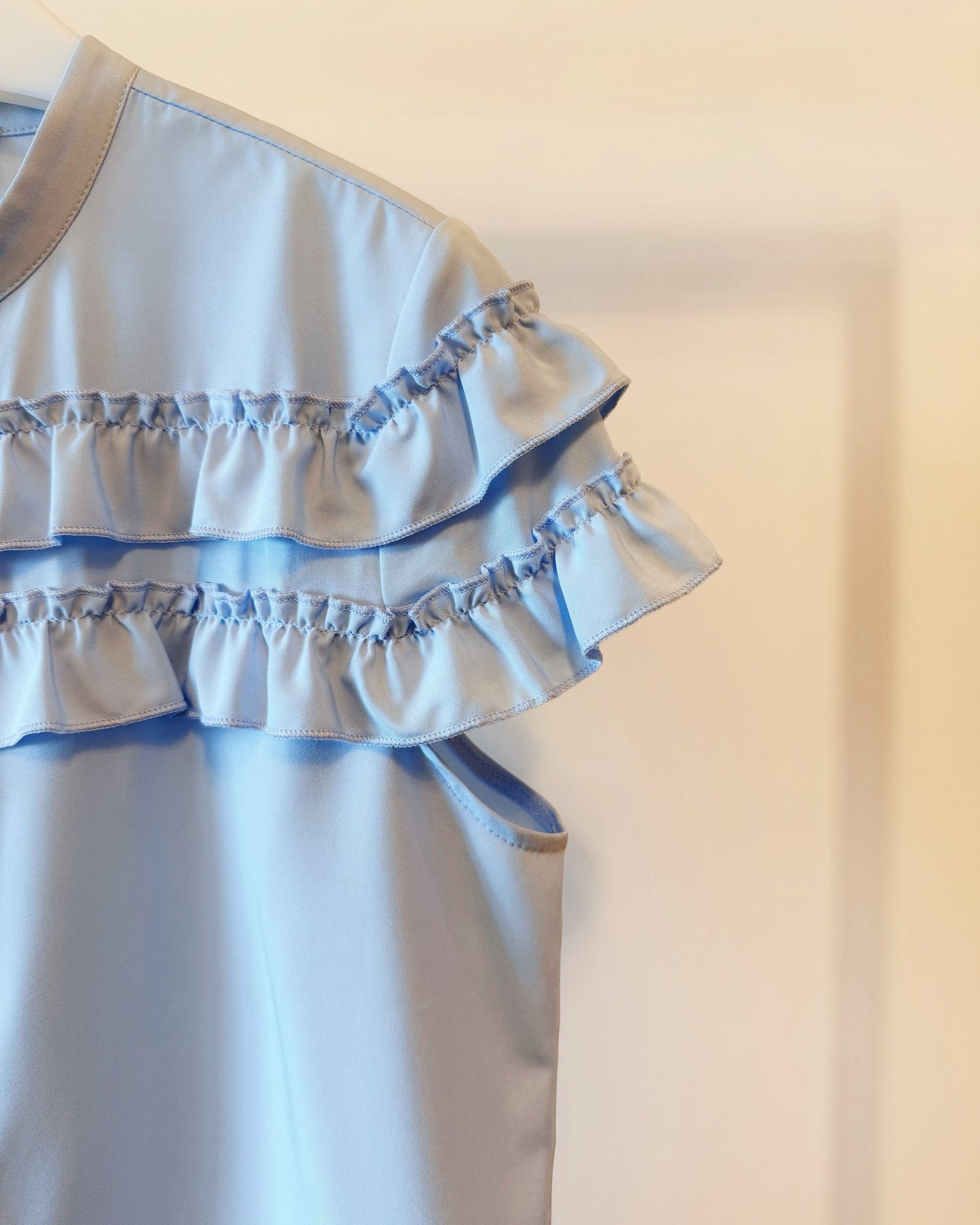 aalis CARLOTTA two ruffles shirt (Blue)