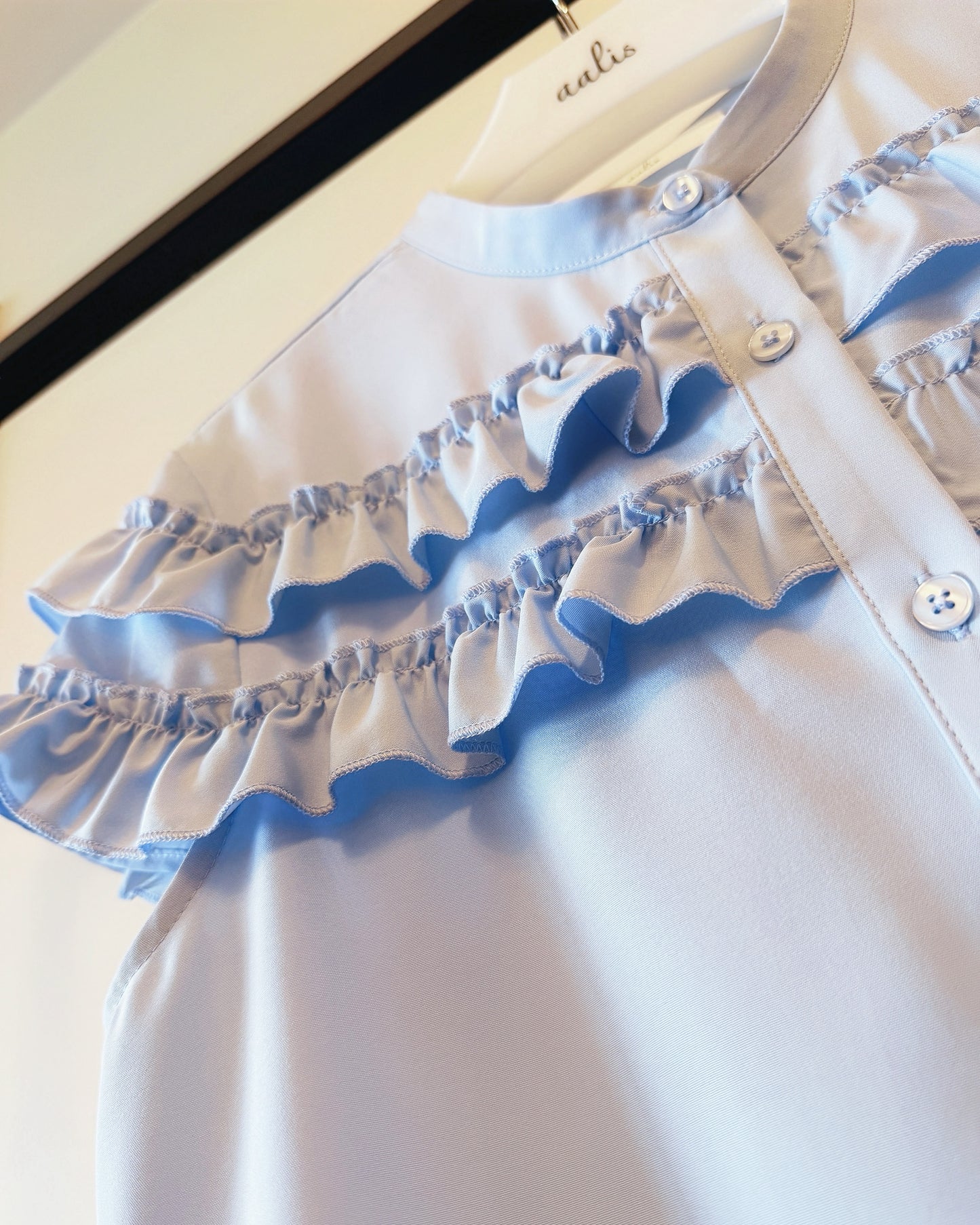 aalis CARLOTTA two ruffles shirt (Blue)