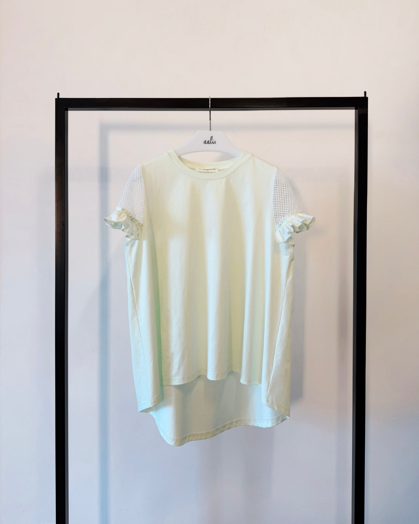 aalis ELEON netting ruffle sleeves top (Lime)