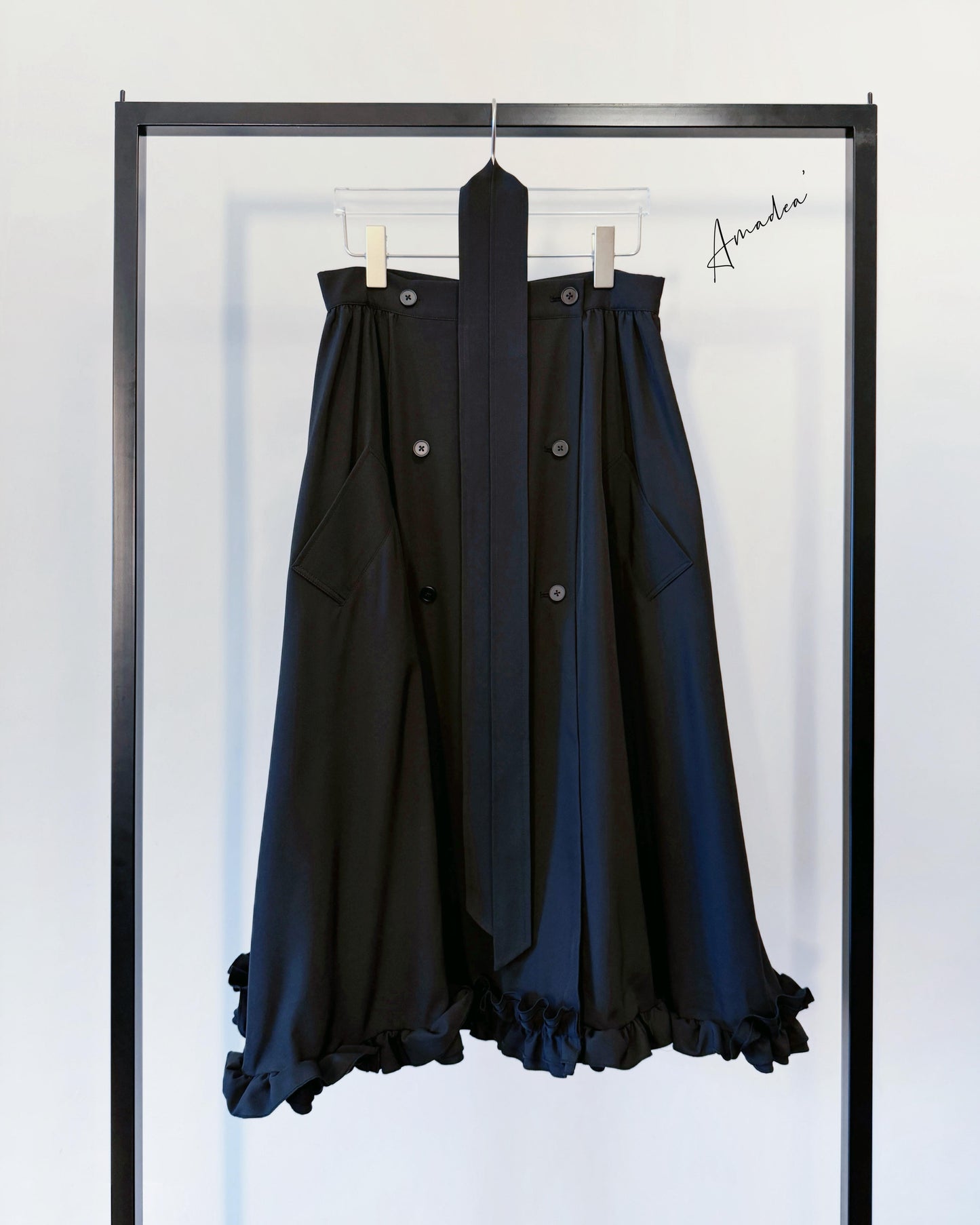 aalis AMADEA ruffle hem trench skirt (Black)