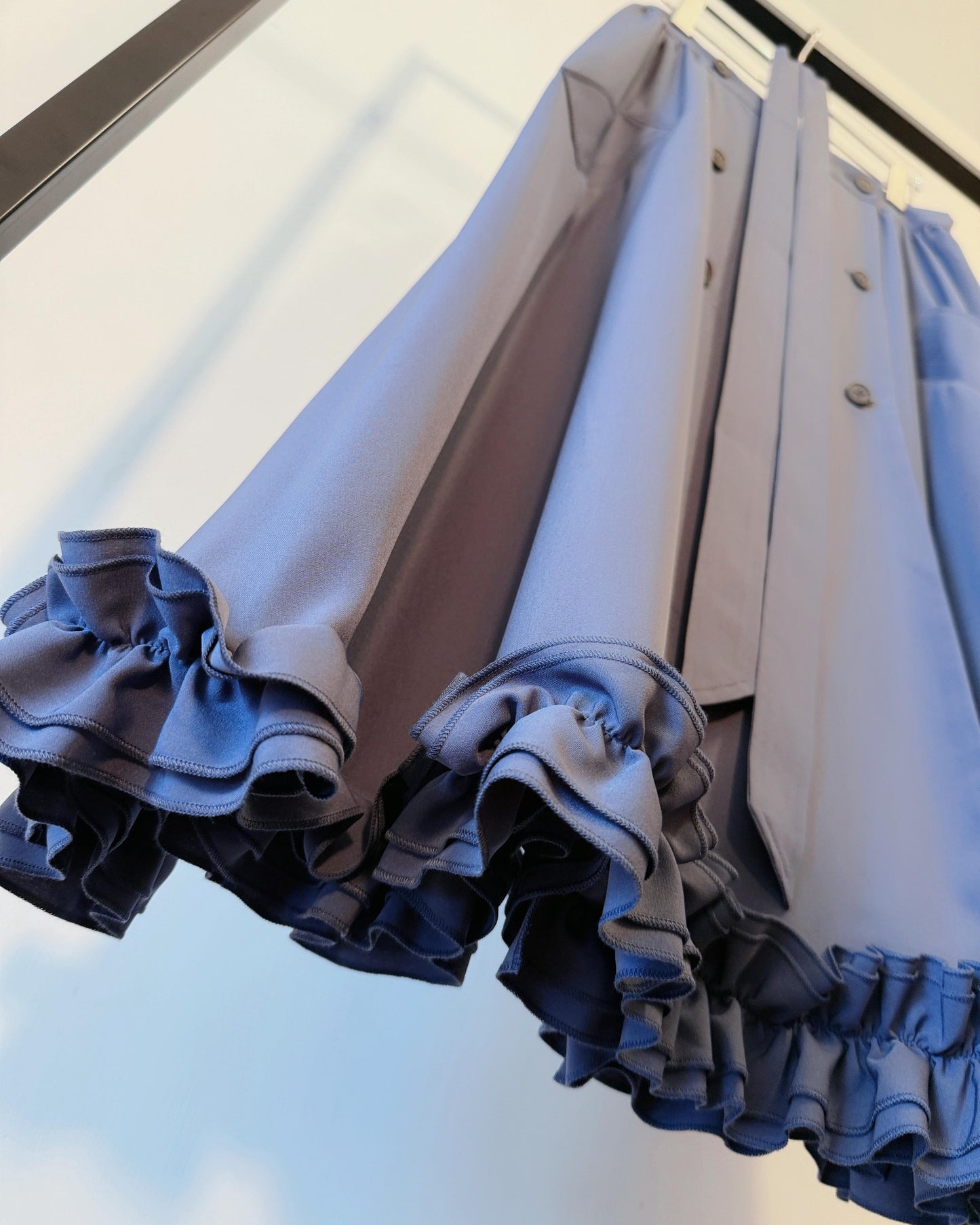 aalis AMADEA ruffle hem trench skirt (Purple Grey)