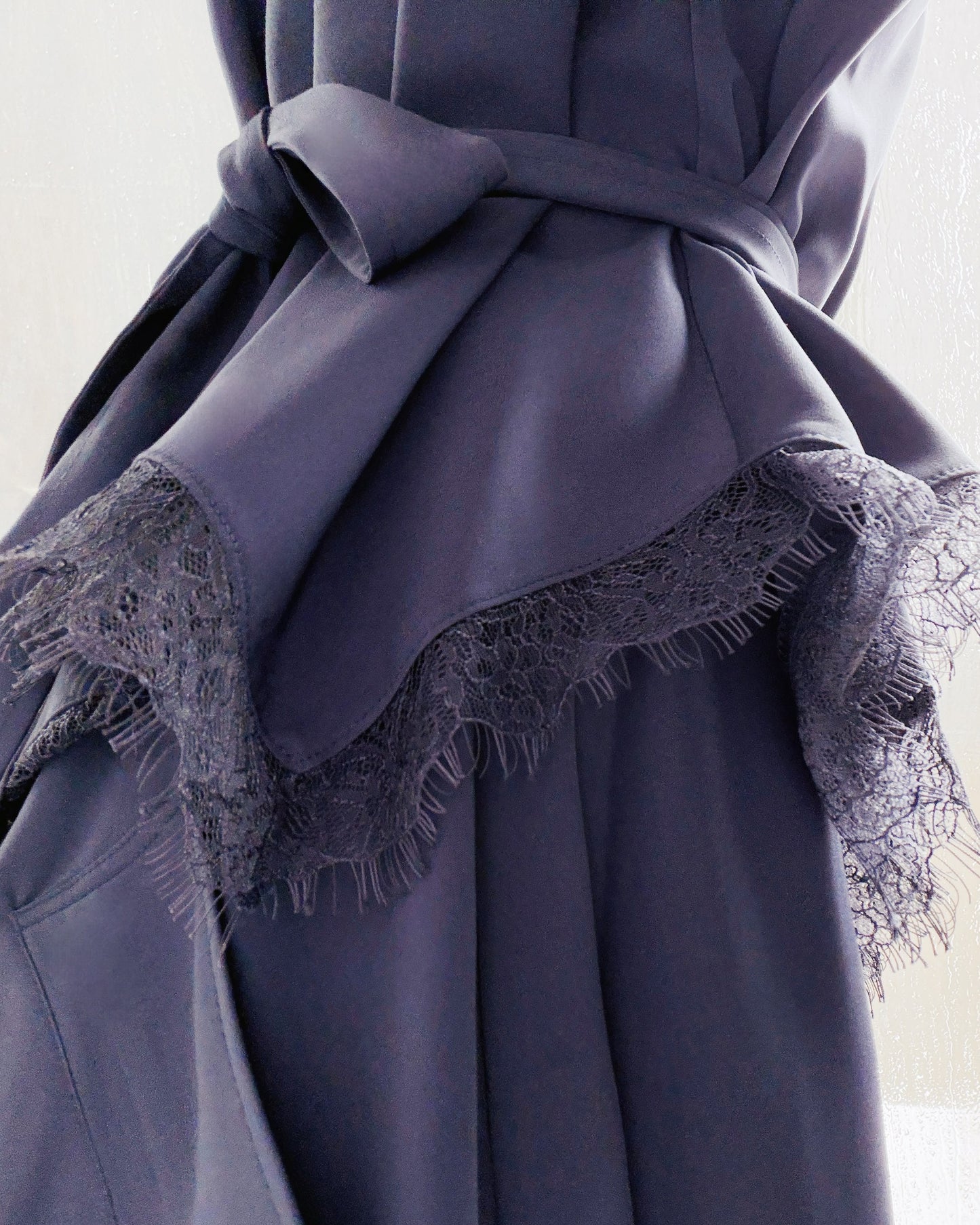 aalis MADEA handkerchief lace trim shirt (Purple Grey)