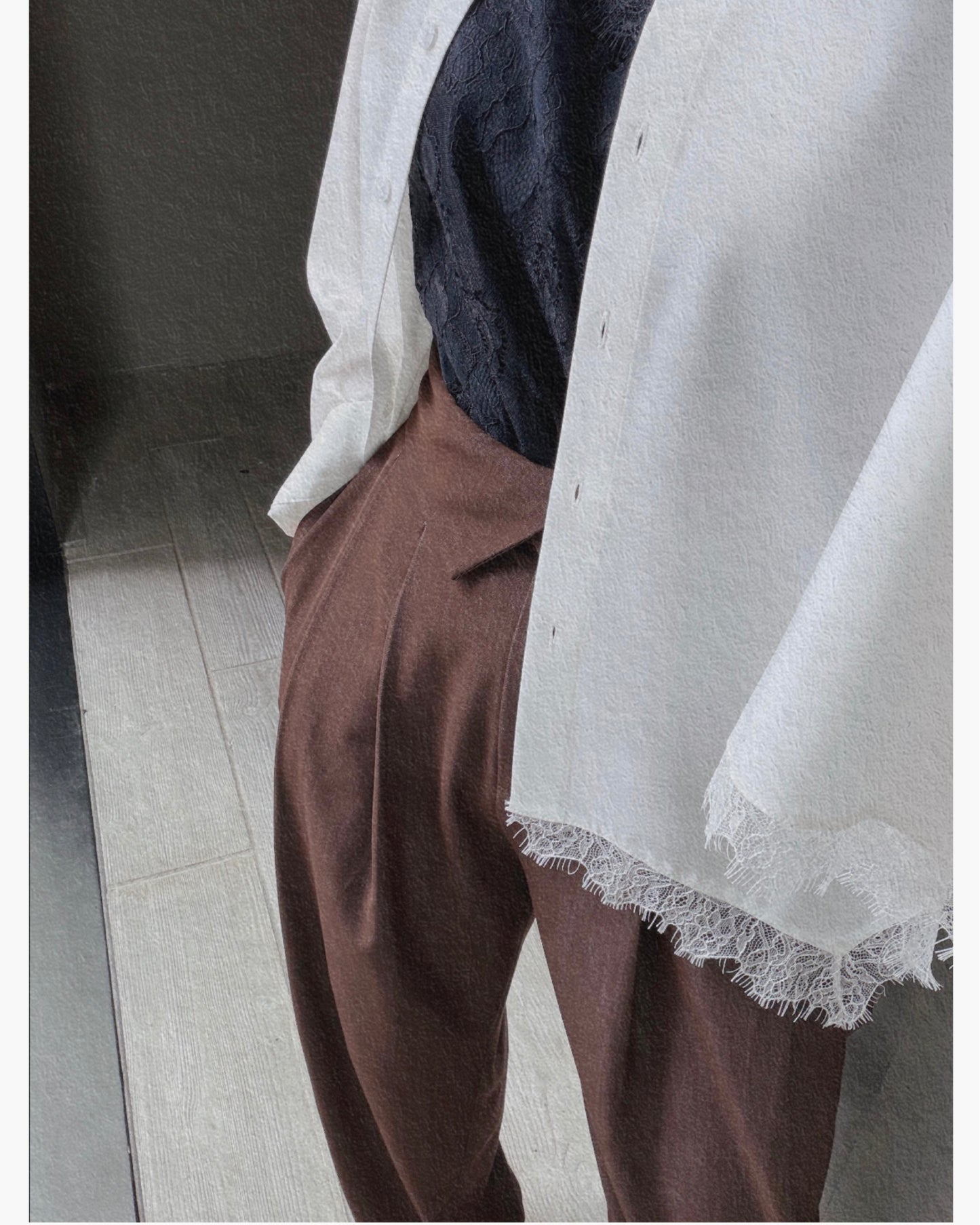 aalis MADEA handkerchief lace trim shirt (White)