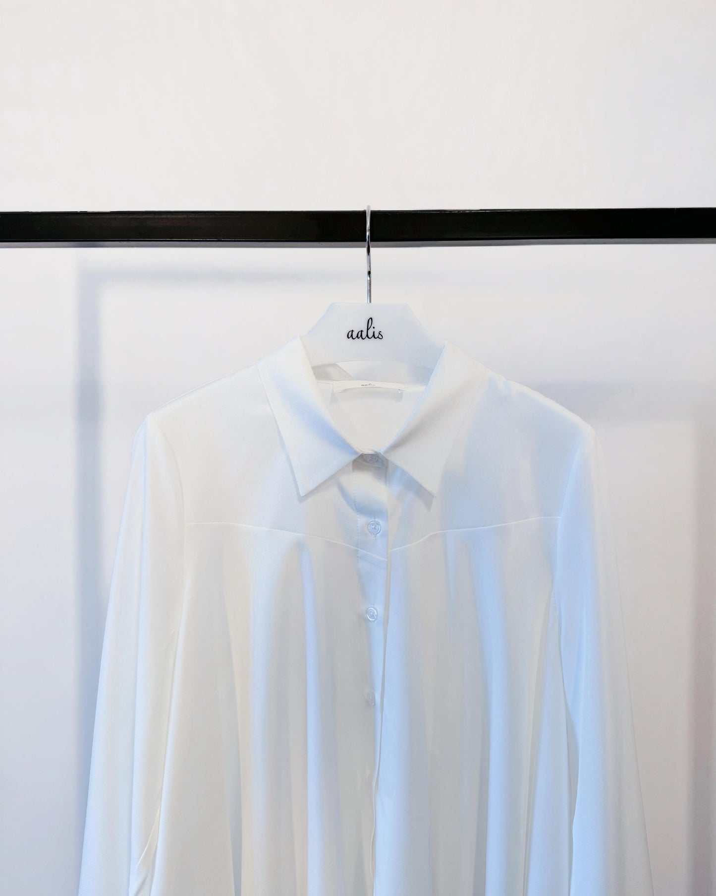 aalis MADEA handkerchief lace trim shirt (White)