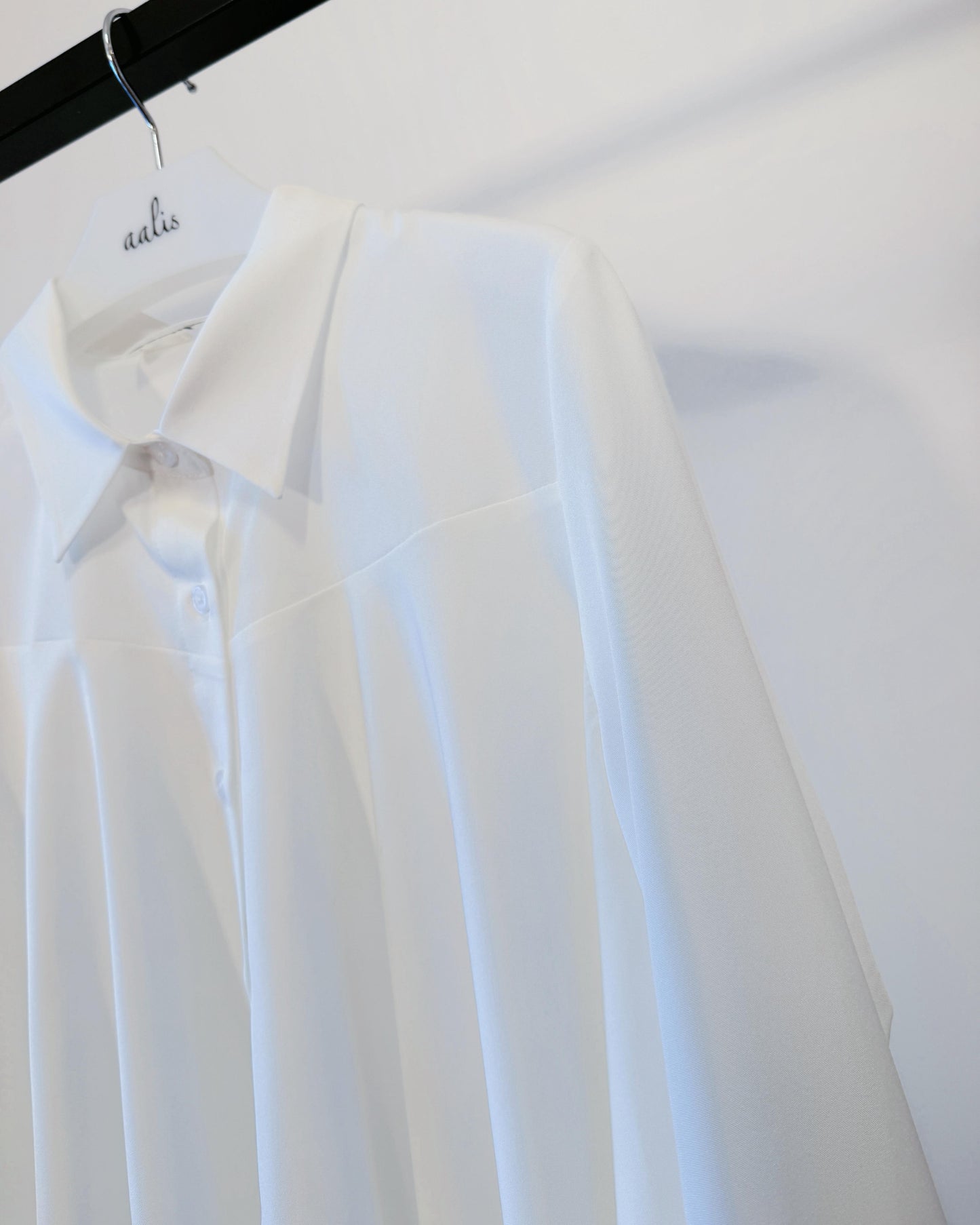 aalis MADEA handkerchief lace trim shirt (White)
