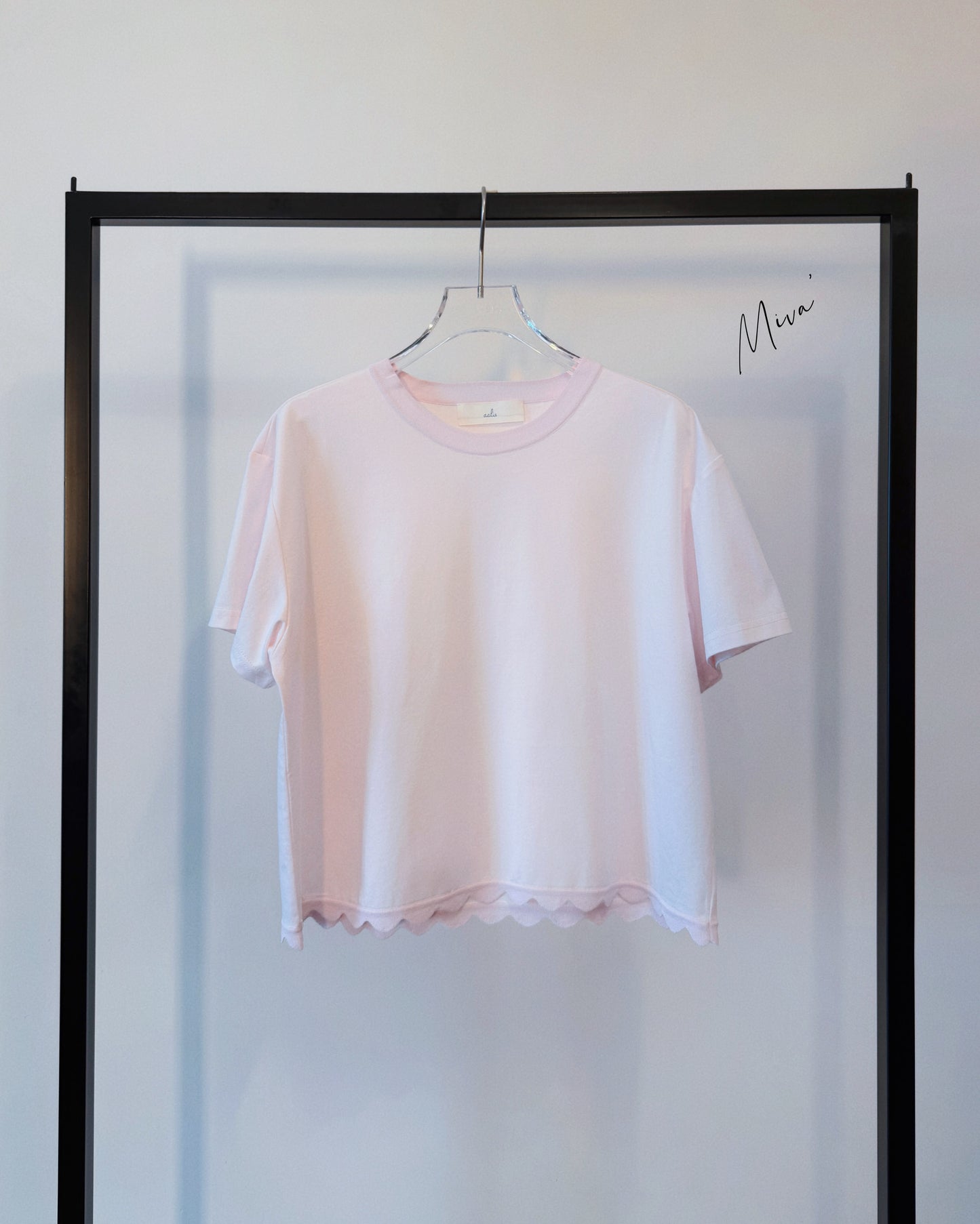 aalis MIVA knit scalloped edge cropped tee (Light Pink)