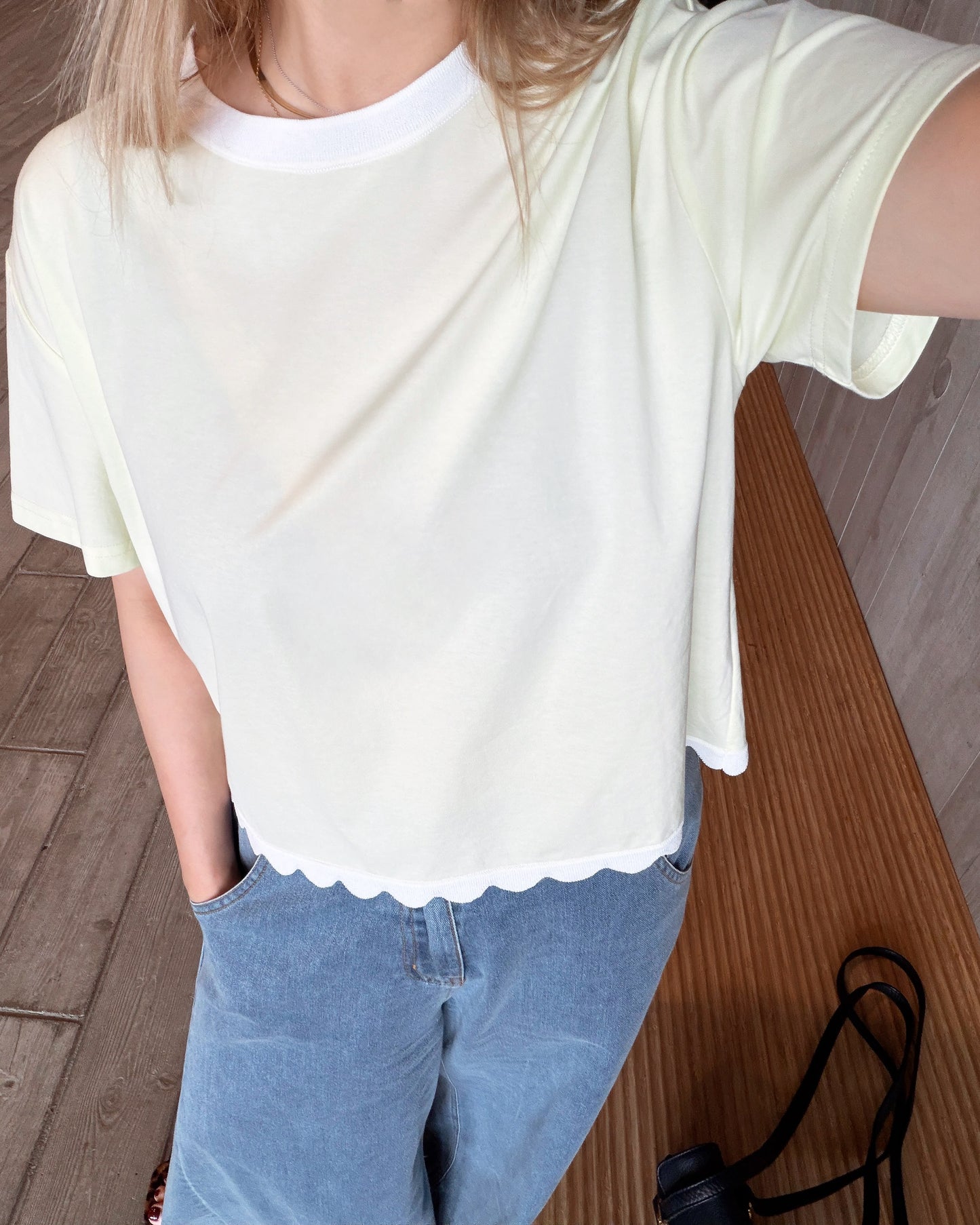 aalis MIVA knit scalloped edge cropped tee (Light Yellow)
