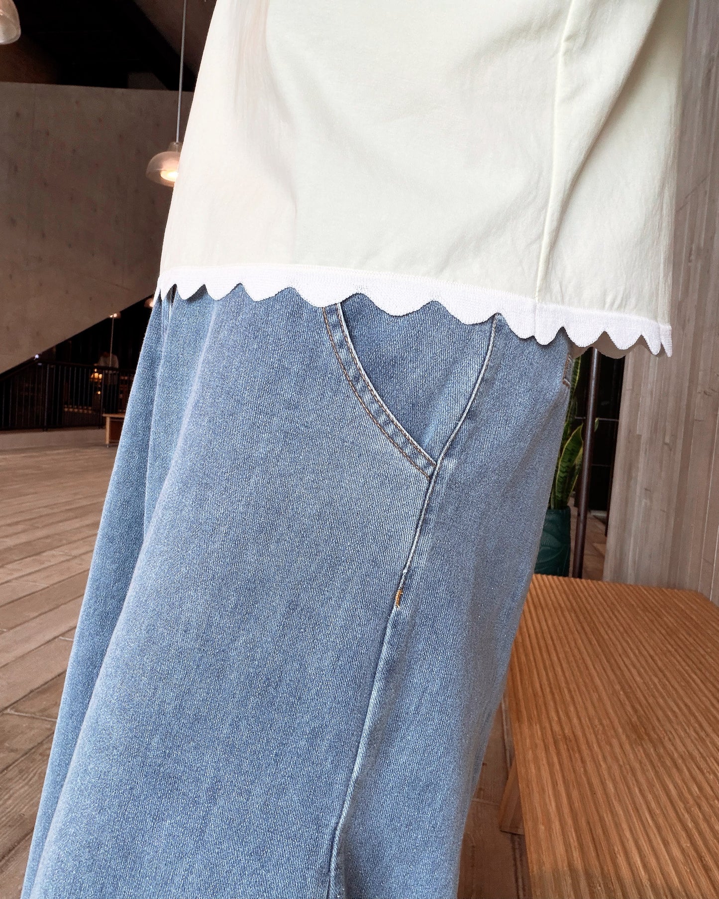 aalis MIVA knit scalloped edge cropped tee (Light Yellow)