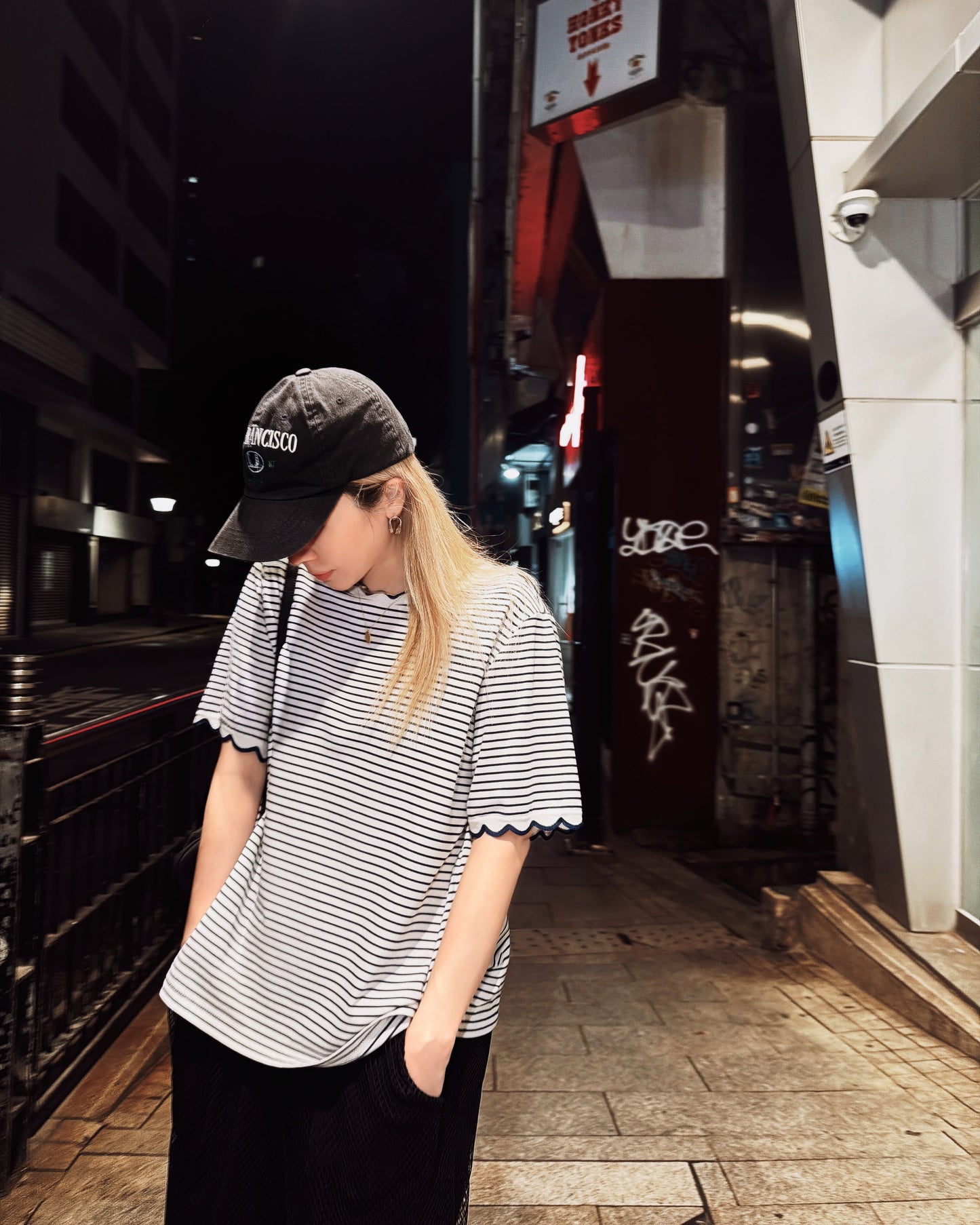 aalis METTA scallop edge relaxed tee (Navy Stripe)