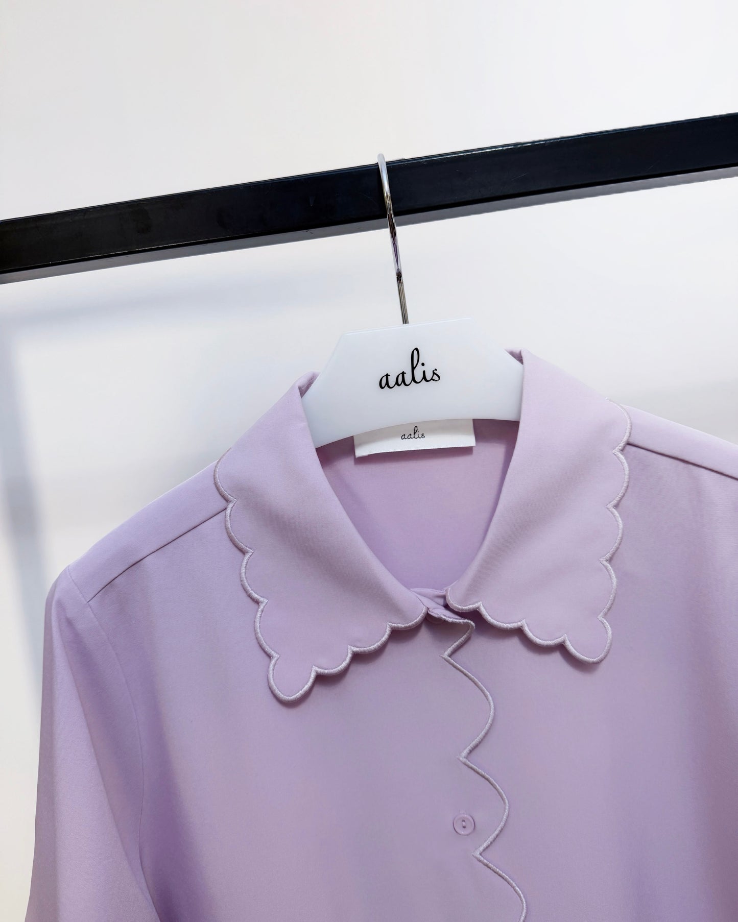 aalis TILLIE scallop edge short sleeves shirt (Lilac)