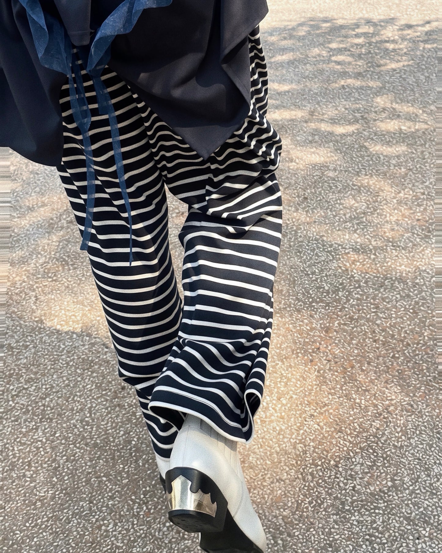 aalis OTTI bottom details stripe pants (Navy)