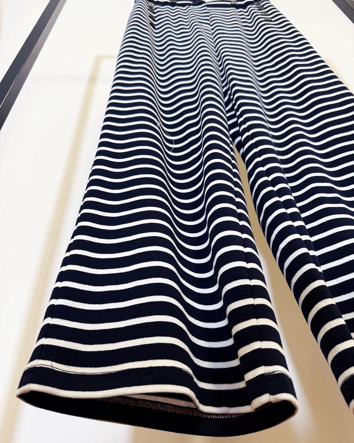 aalis OTTI bottom details stripe pants (Navy)