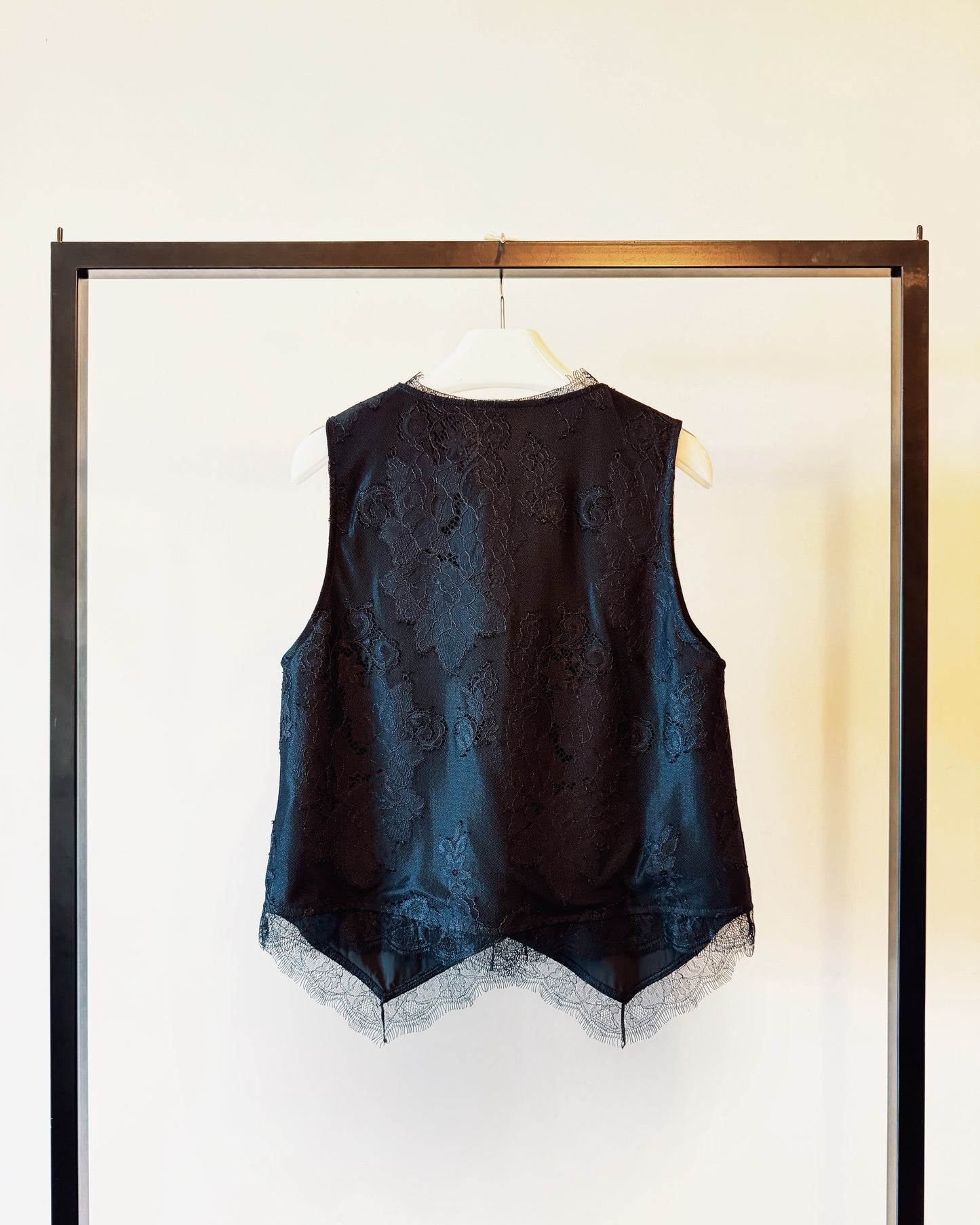 aalis FLAVIA lace waistcoat (Black)