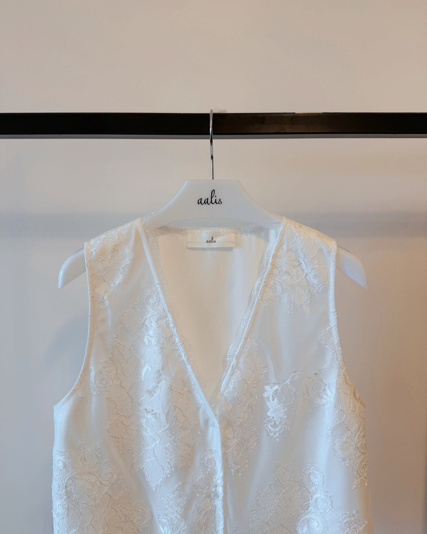 aalis FLAVIA lace waistcoat (White)