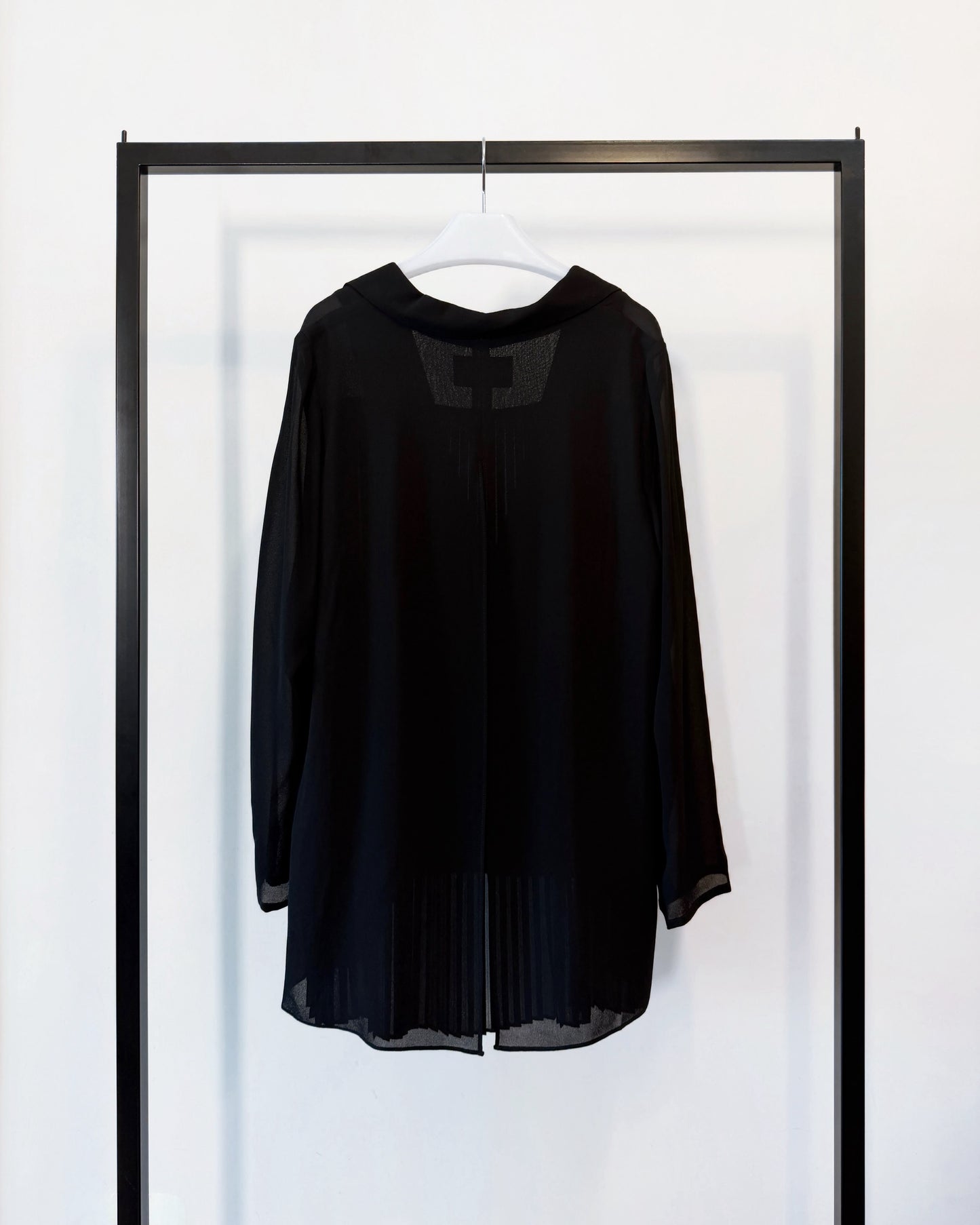 aalis MANJI pleated back chiffon blazer (Black)