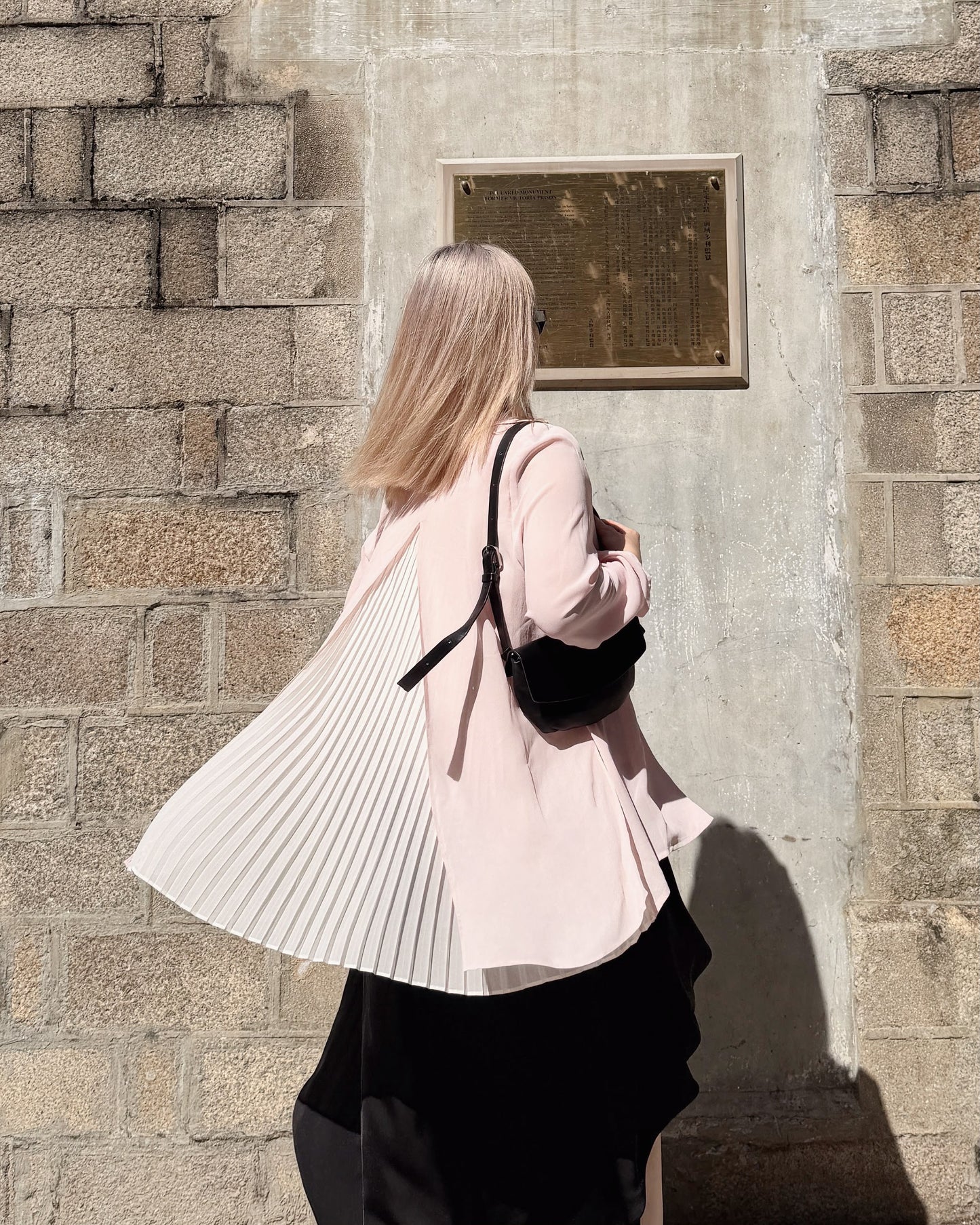 aalis MANJI pleated back chiffon blazer (Pink)