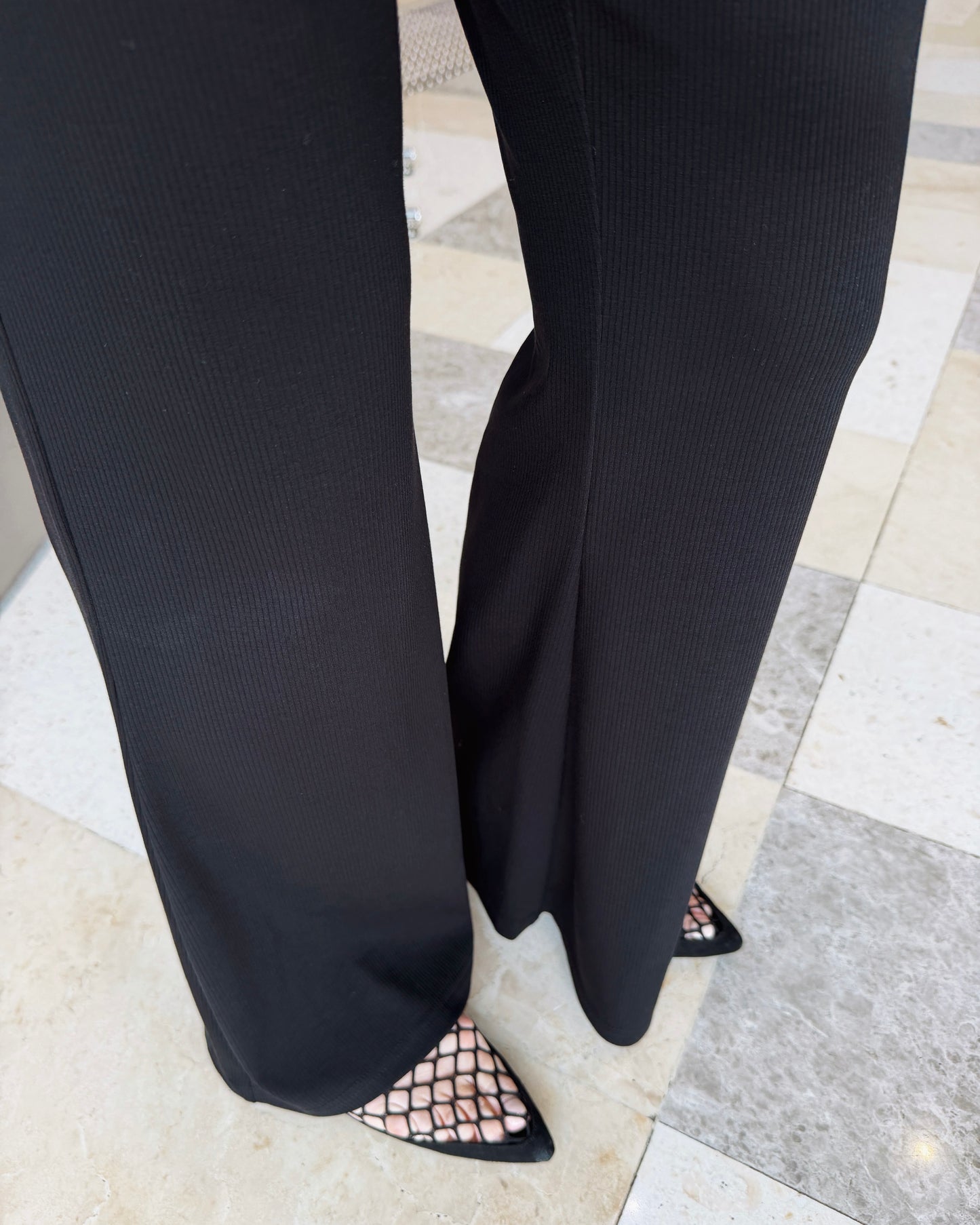 aalis DIYA ruffle waist pants (Charcoal)