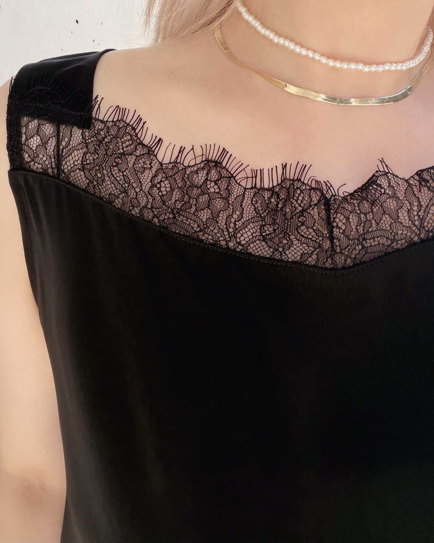 aalis JONIE disconnect strap lace trim tank (Black)