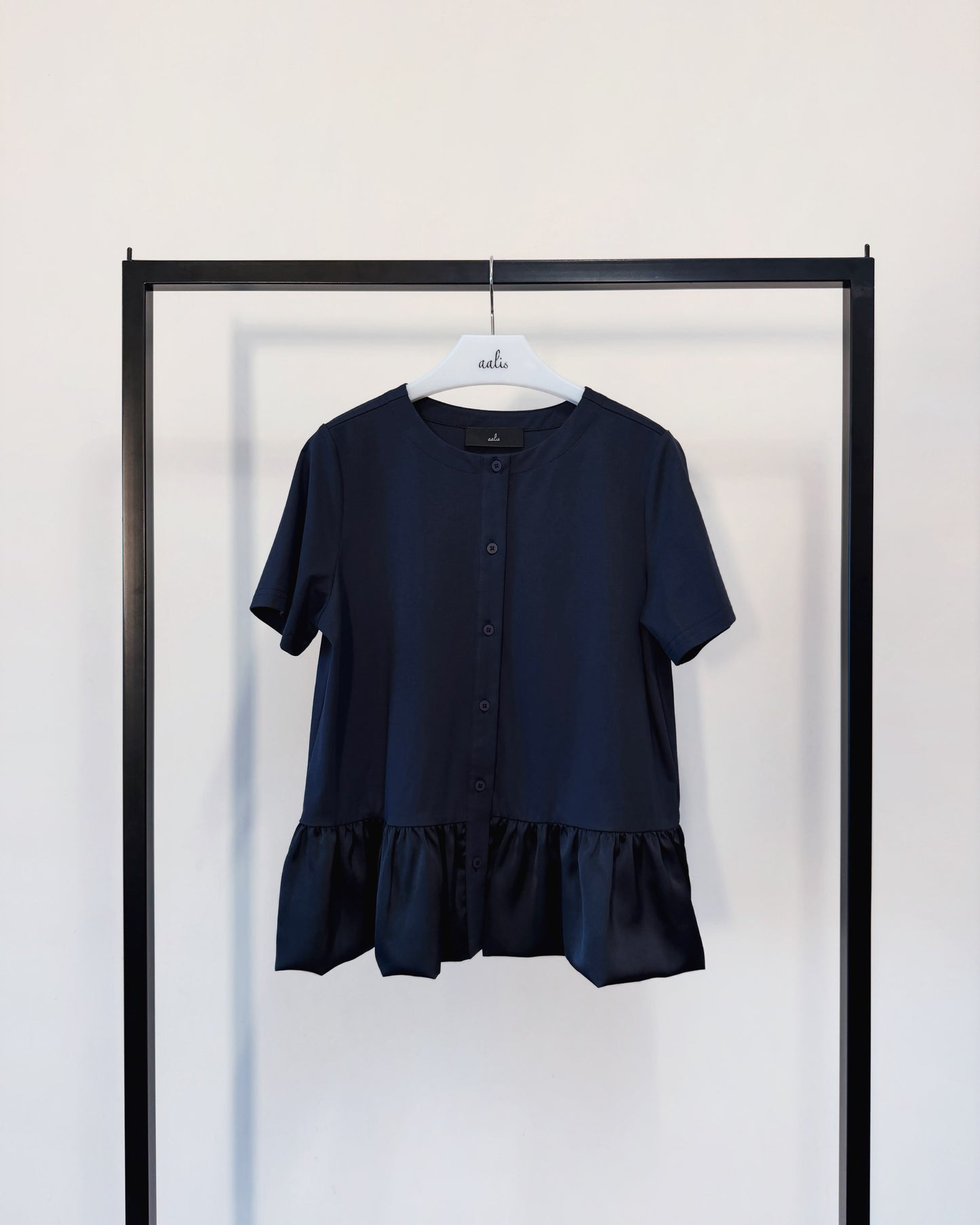 aalis NOTRA satin bubble hem short sleeve cardigan (Navy)