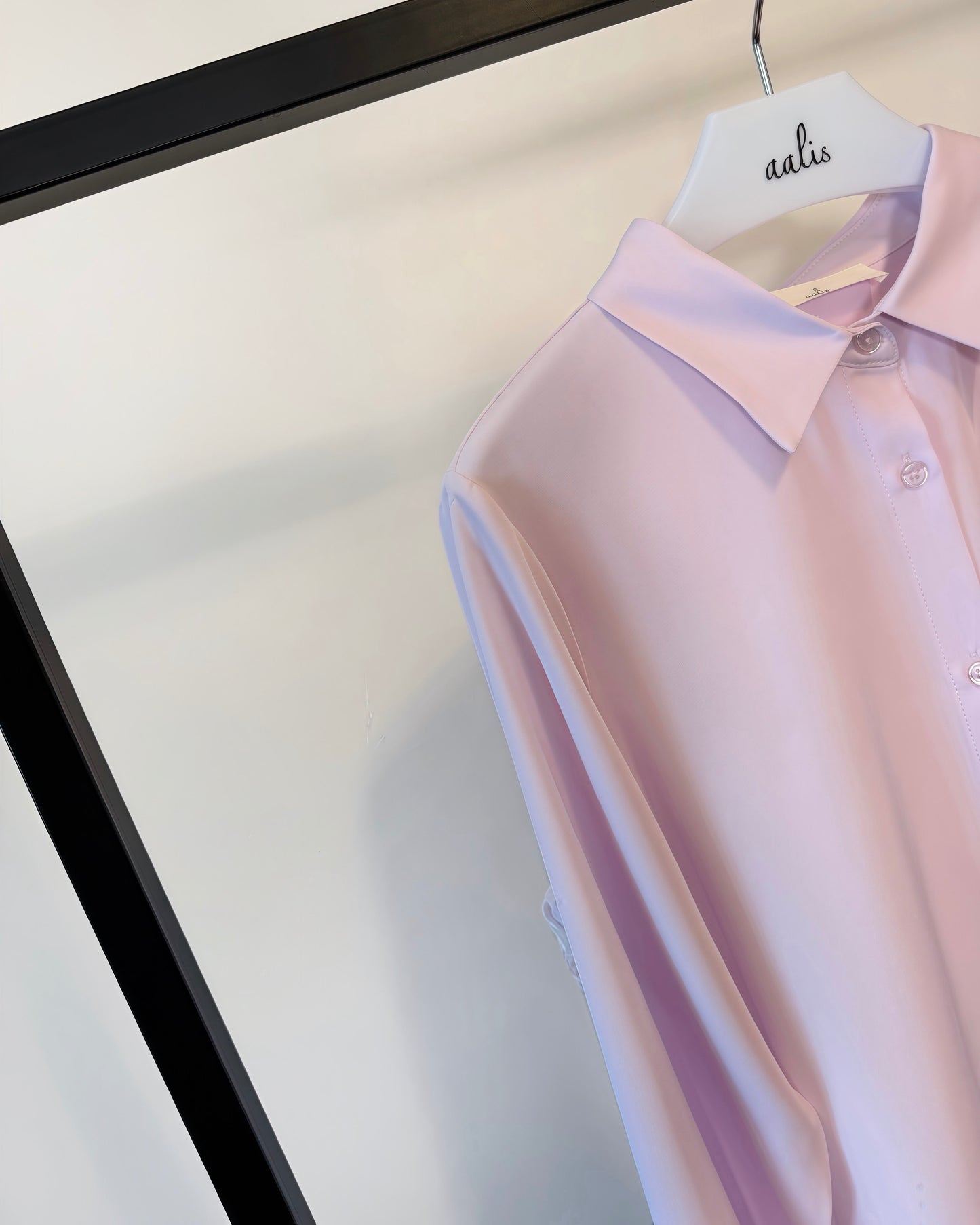 aalis LOVA lace chiffon panel shirt (Light Pink)