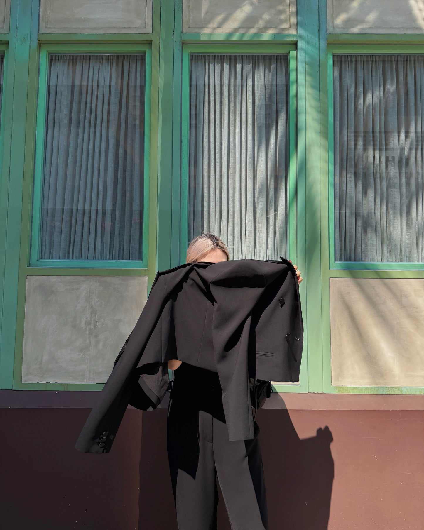 aalis NESSA tux blazer (Black)