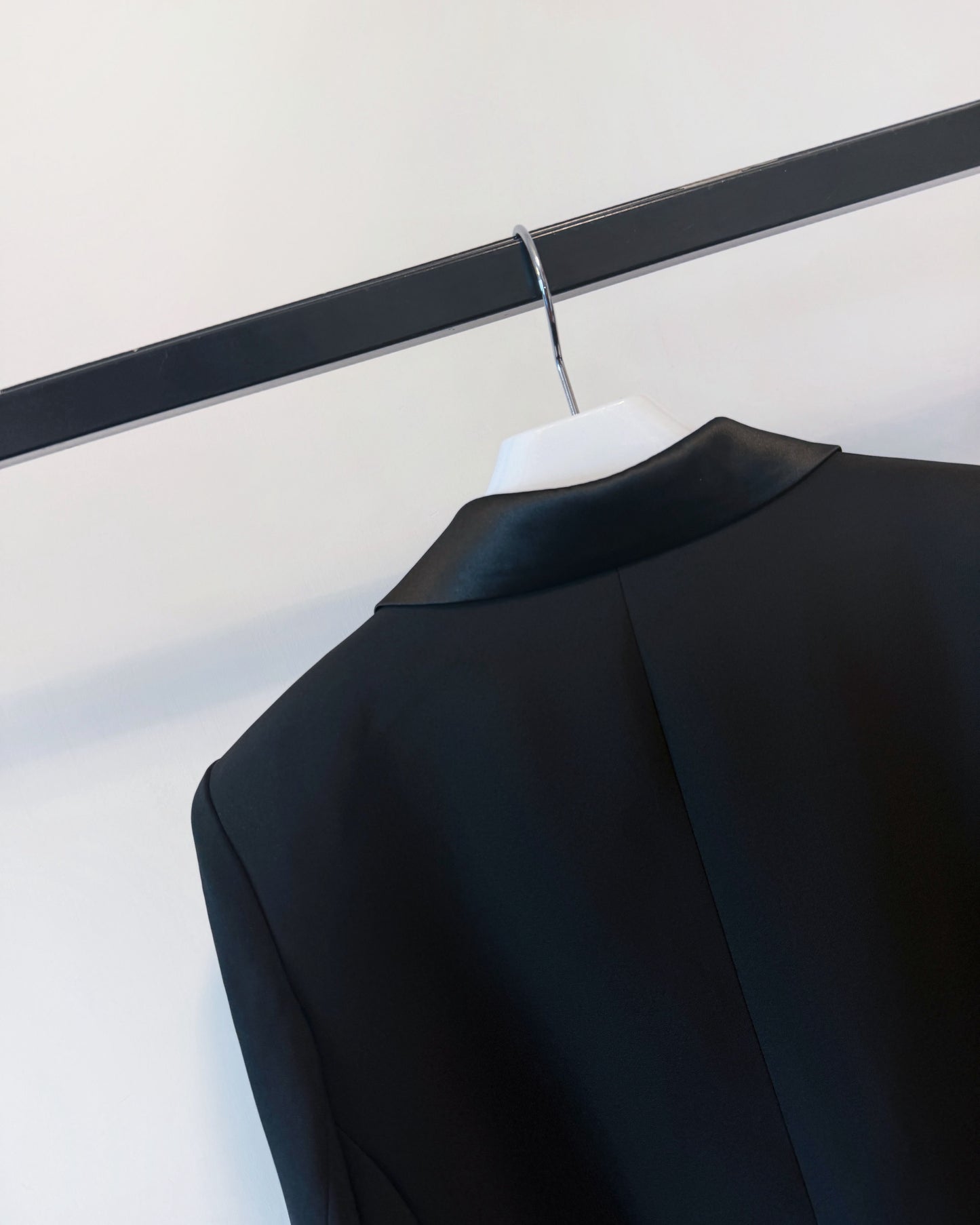 aalis NESSA tux blazer (Black)